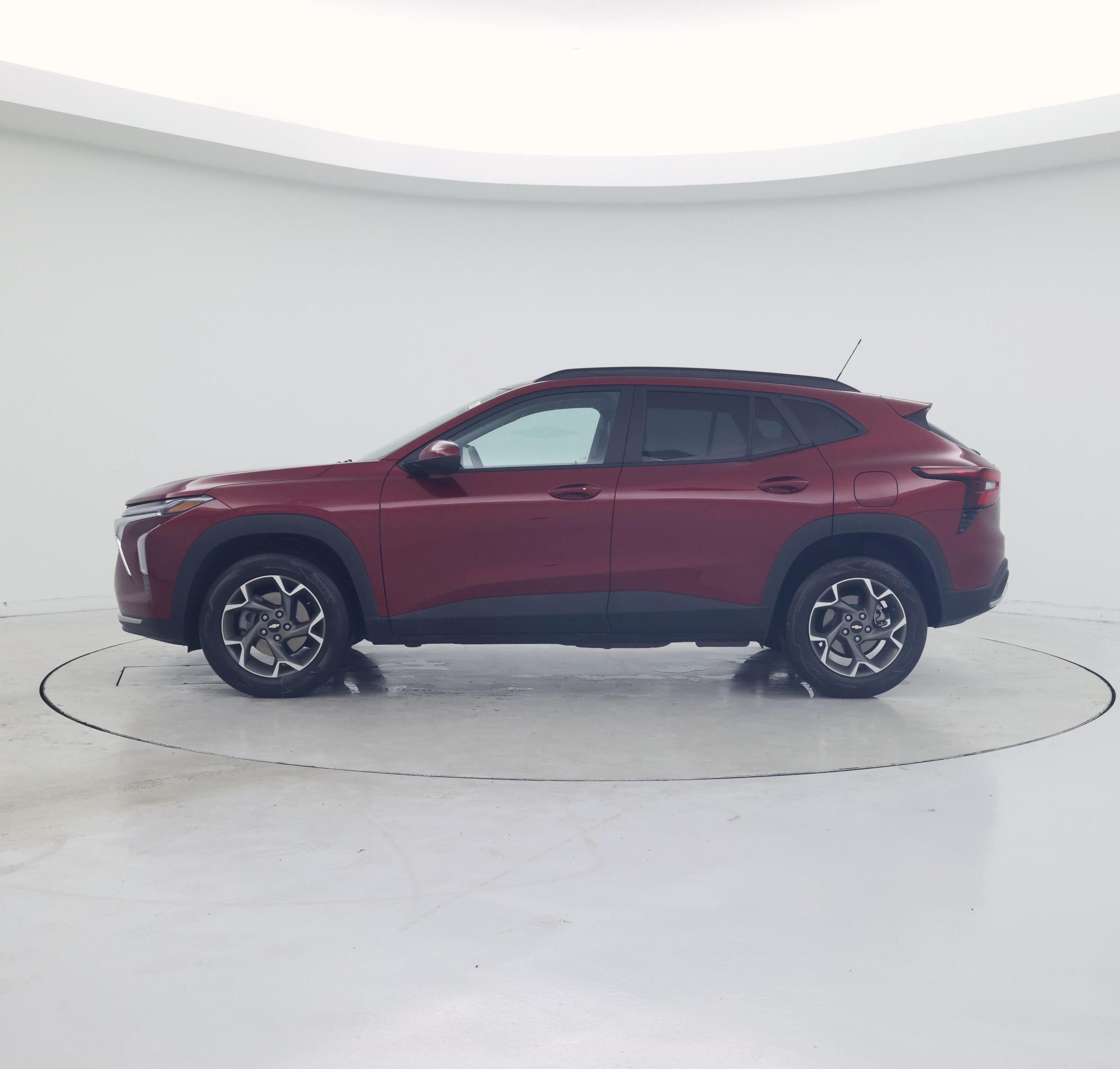 Thumbnail: 2025 Chevrolet Trax - 3