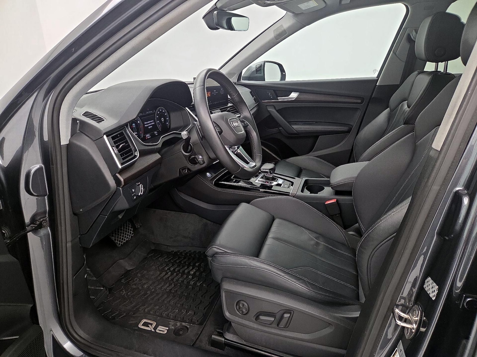 2024 Audi Q5 Premium Plus - Photo 12