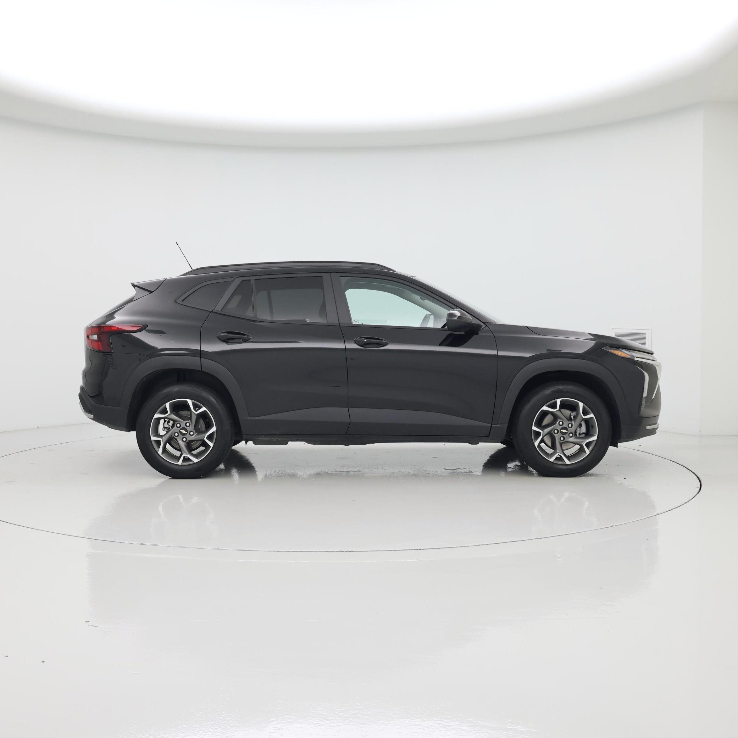 Thumbnail: 2025 Chevrolet Trax - 7