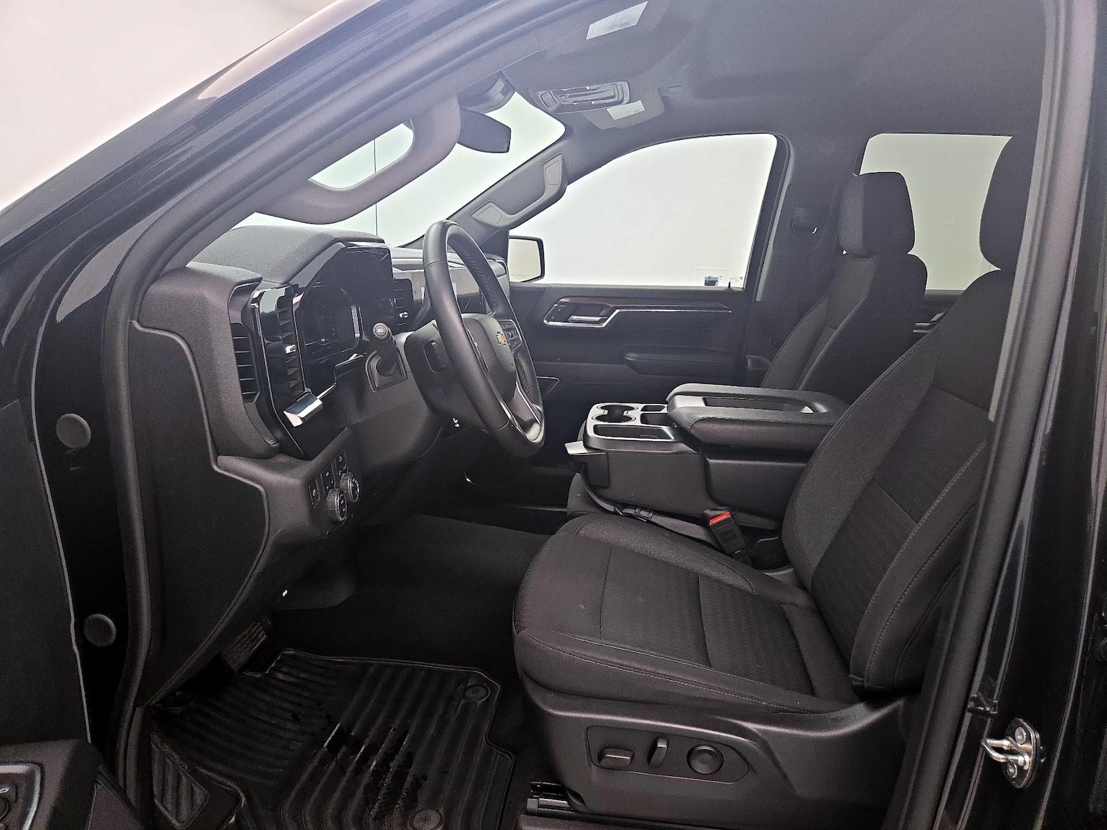 2024 Chevrolet Silverado 1500 LT - Photo 12