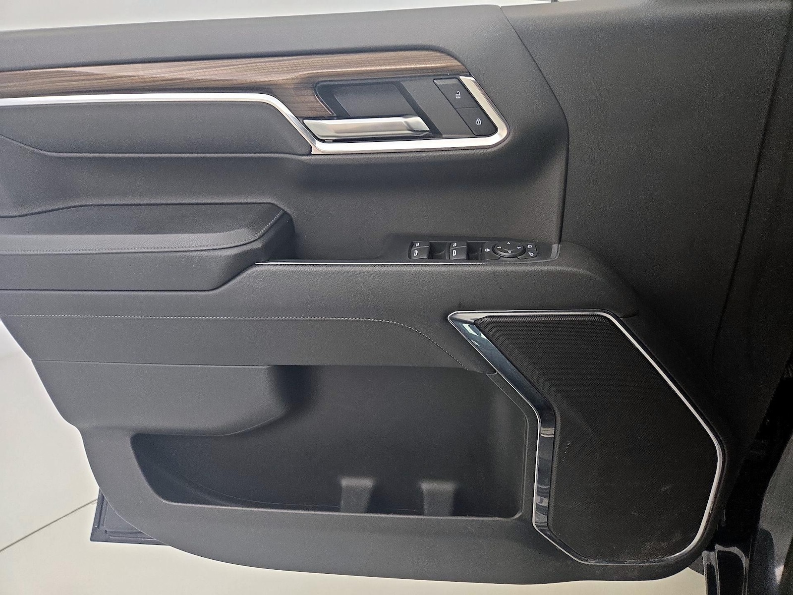 2024 Chevrolet Silverado 1500 LT - Photo 13