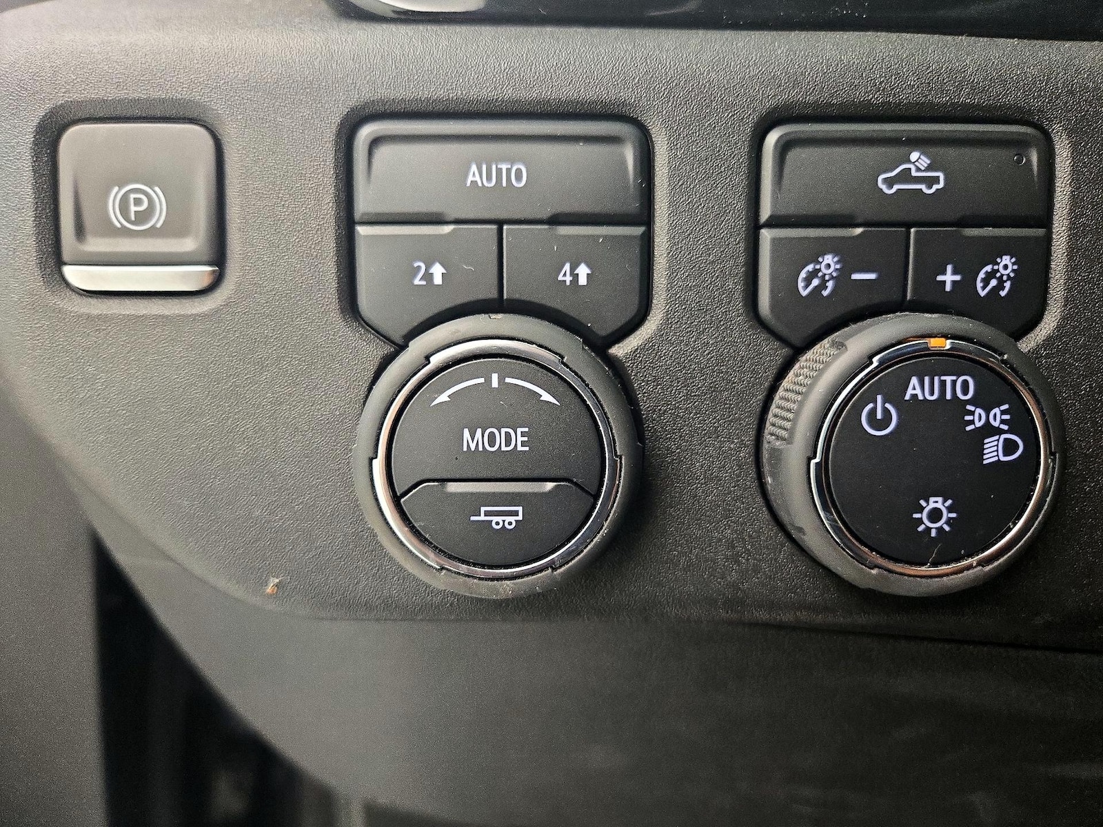 2024 Chevrolet Silverado 1500 LT - Photo 14