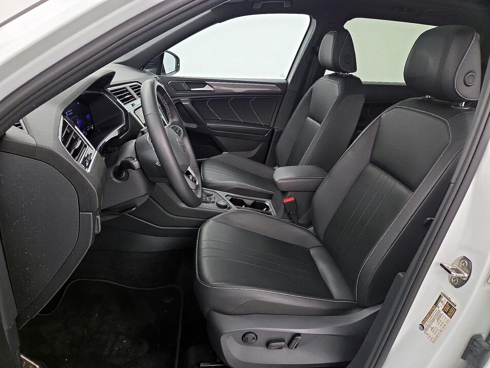 2023 Volkswagen Tiguan SE R-LINE BLACK - Photo 12