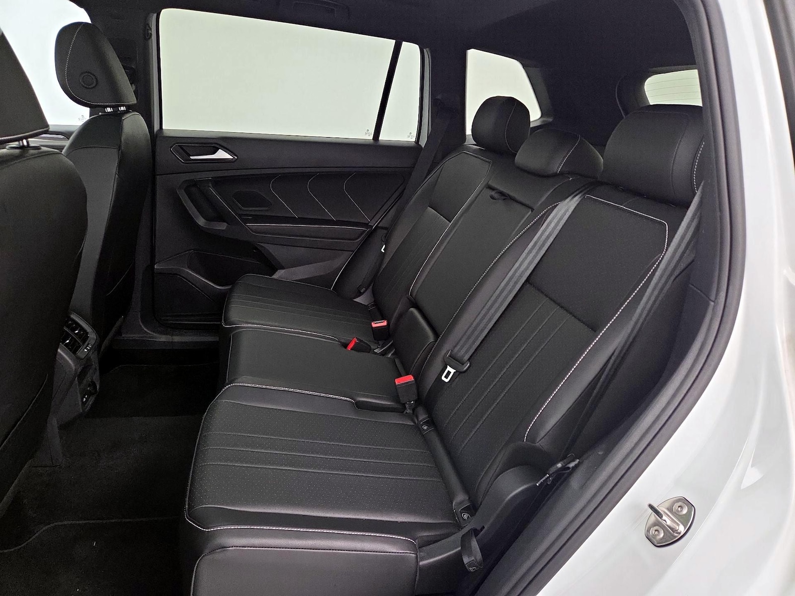 2023 Volkswagen Tiguan SE R-LINE BLACK - Photo 22