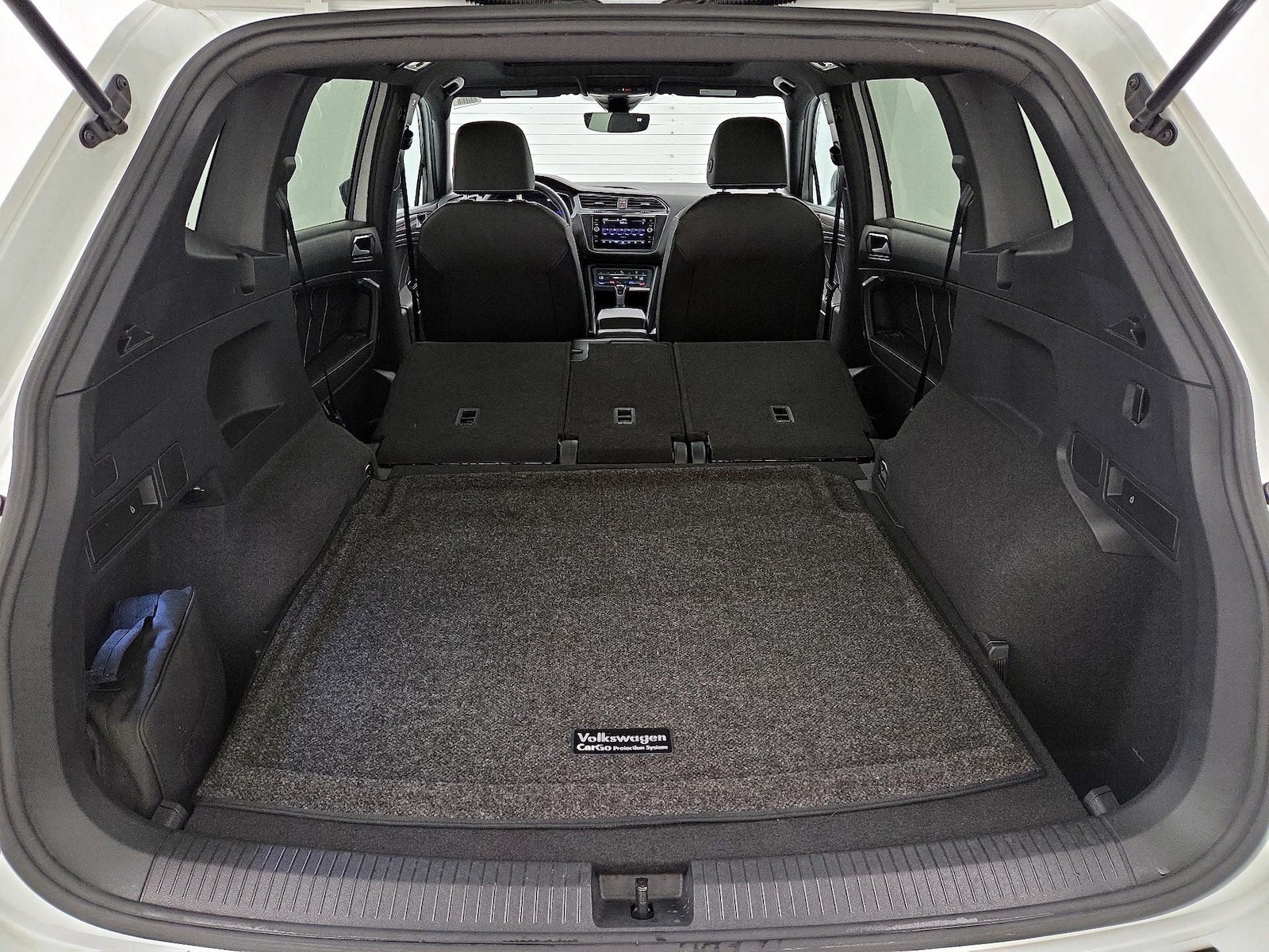 2023 Volkswagen Tiguan SE R-LINE BLACK - Photo 24