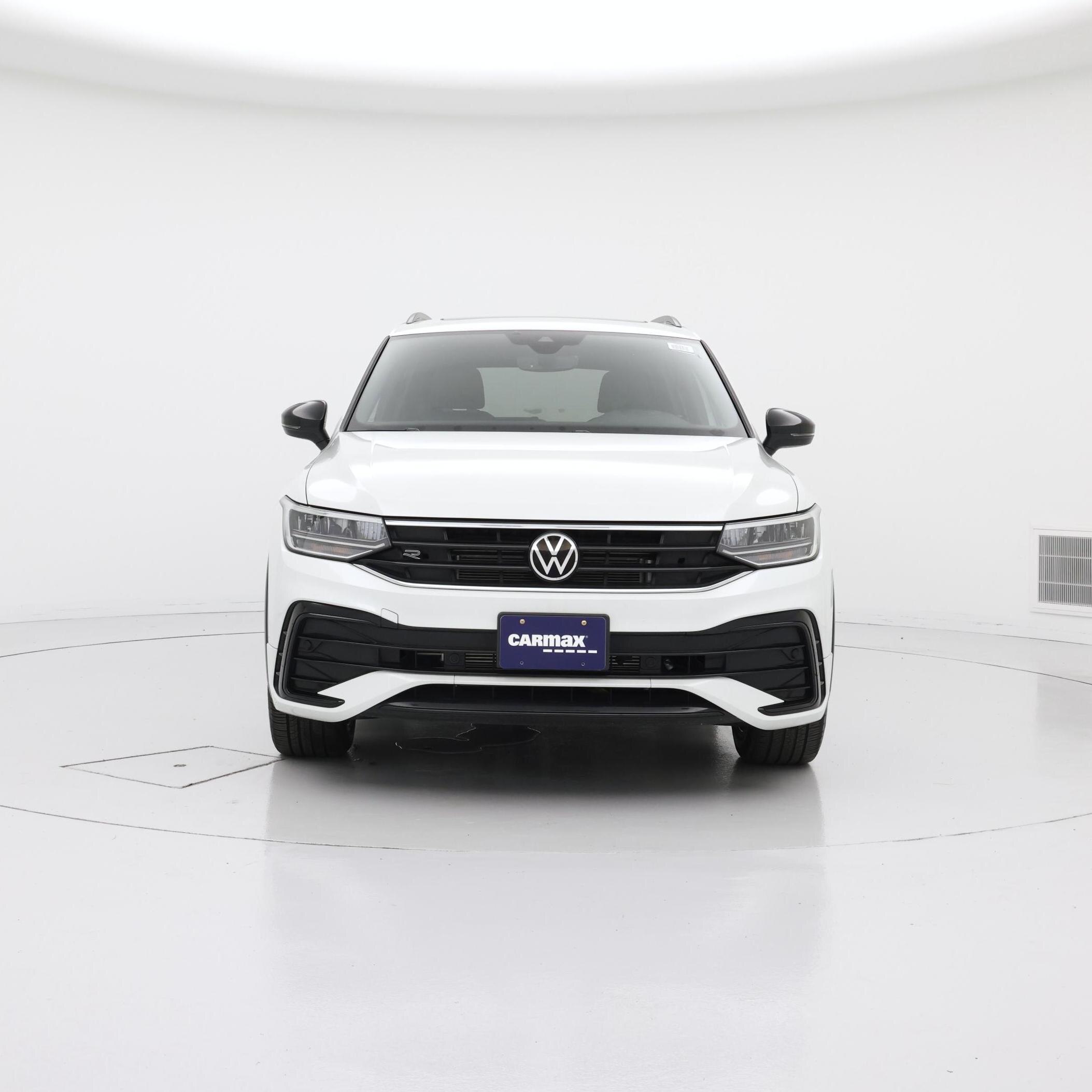 Thumbnail: 2023 Volkswagen Tiguan - 5