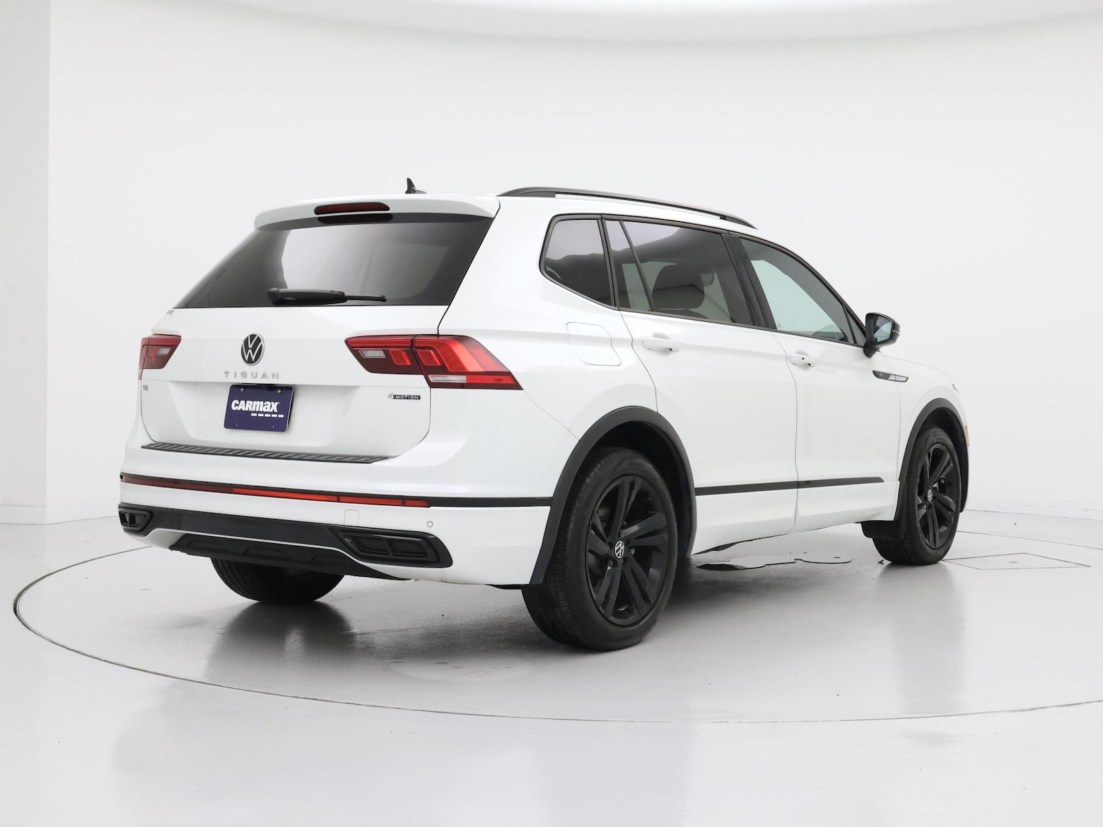 2023 Volkswagen Tiguan SE R-LINE BLACK - Photo 9