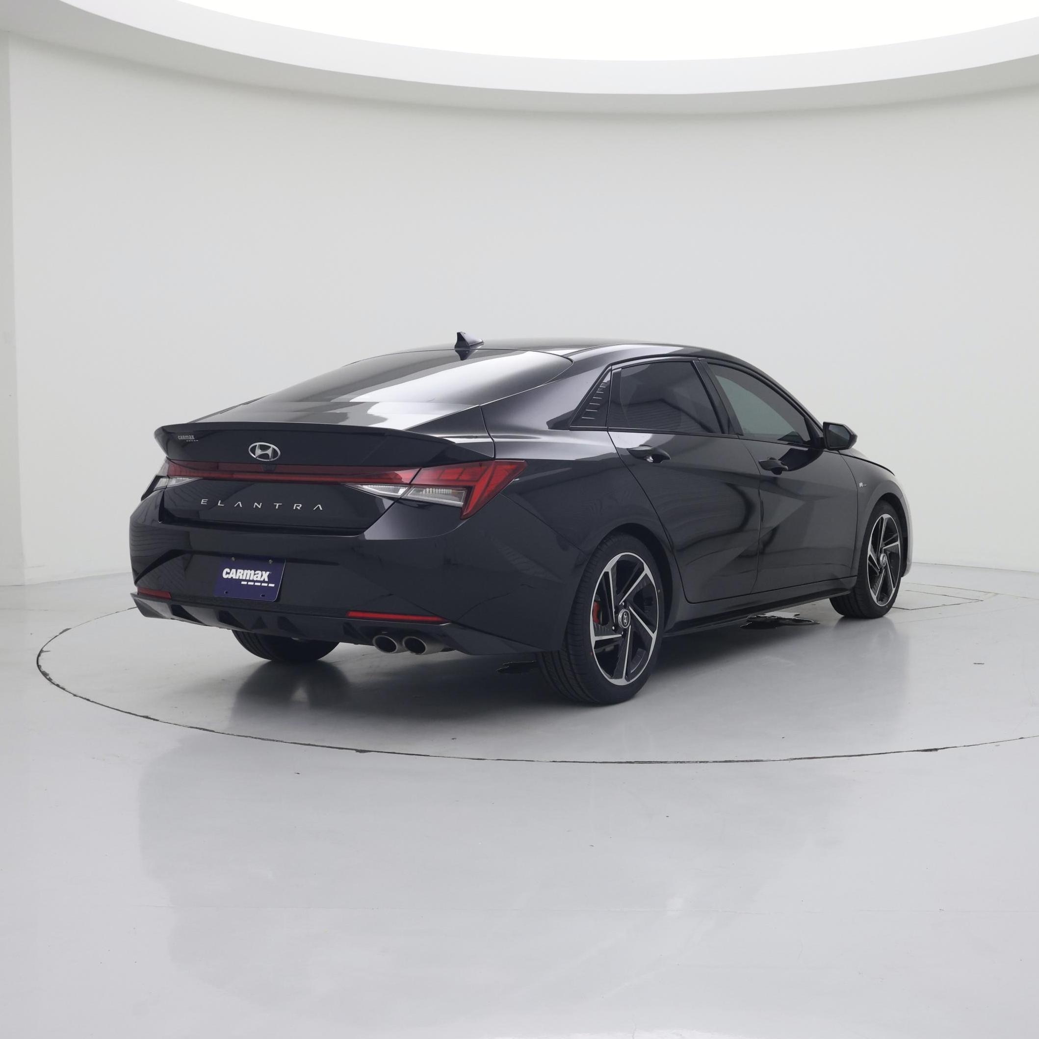 Thumbnail: 2023 Hyundai Elantra - 8