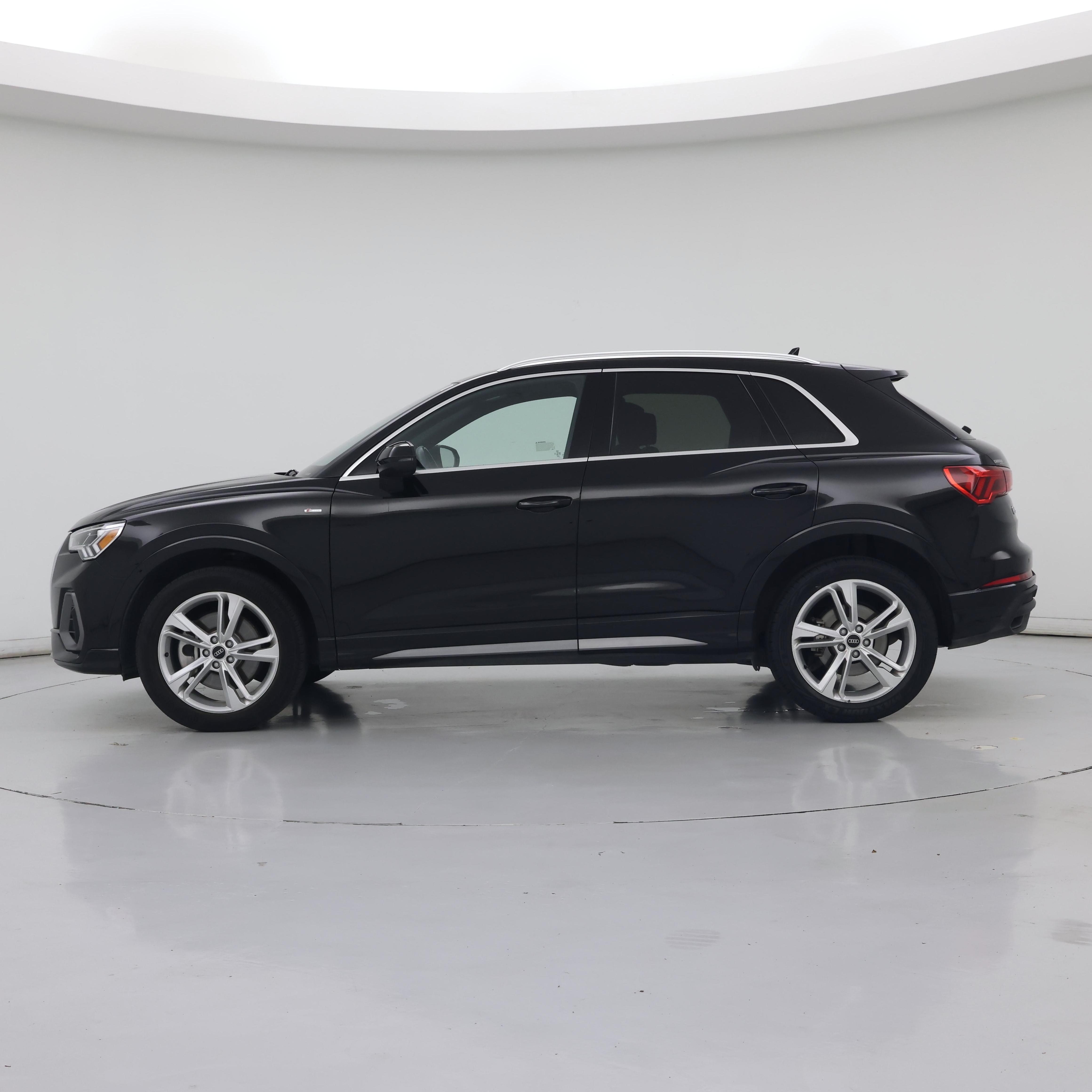 Thumbnail: 2024 Audi Q3 - 3