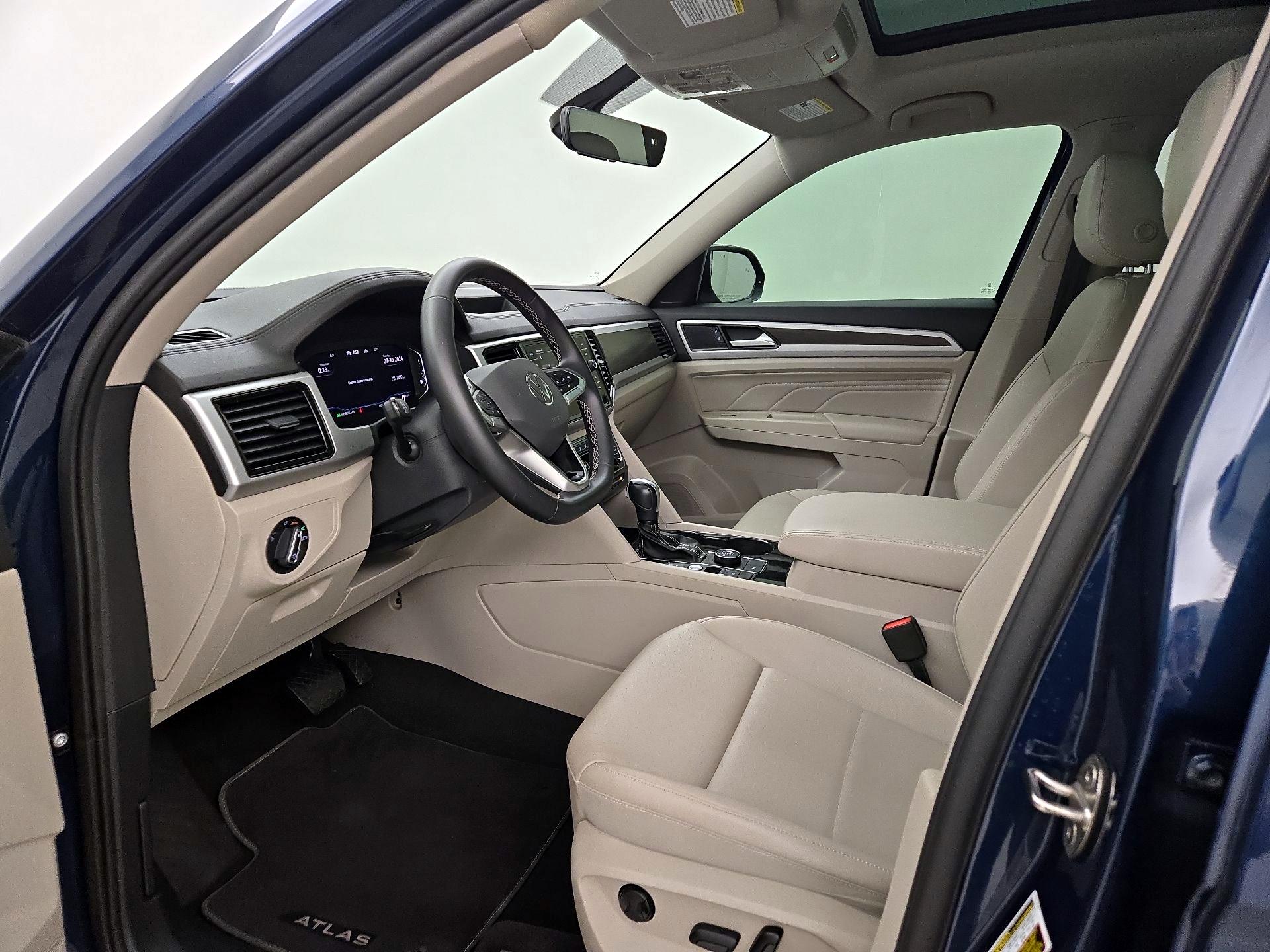 Thumbnail: 2022 Volkswagen Atlas - 11