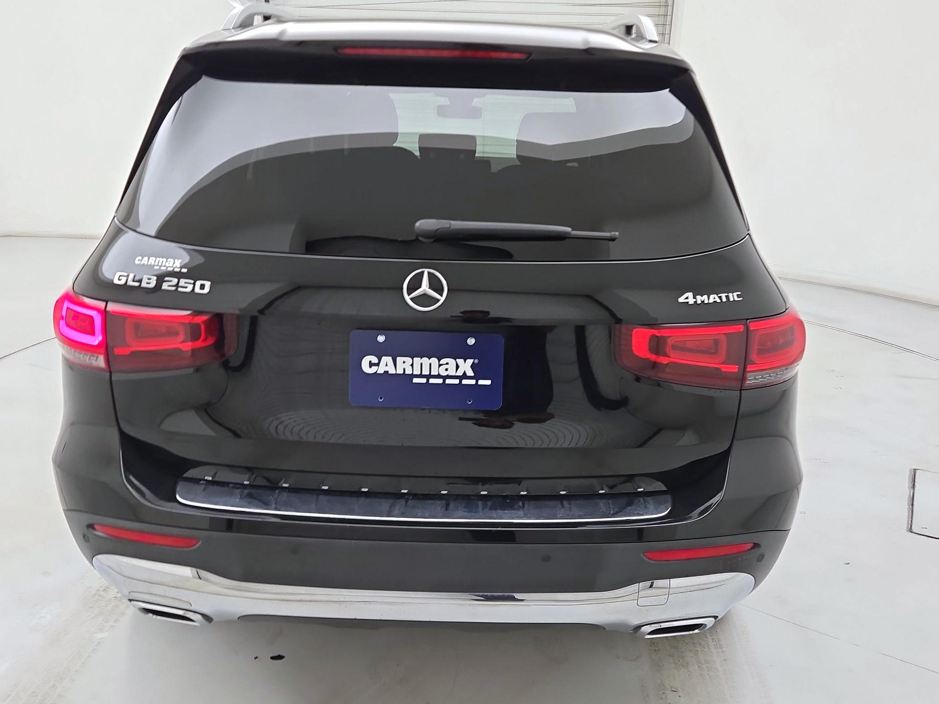 Thumbnail: 2023 Mercedes-Benz GLB - 6