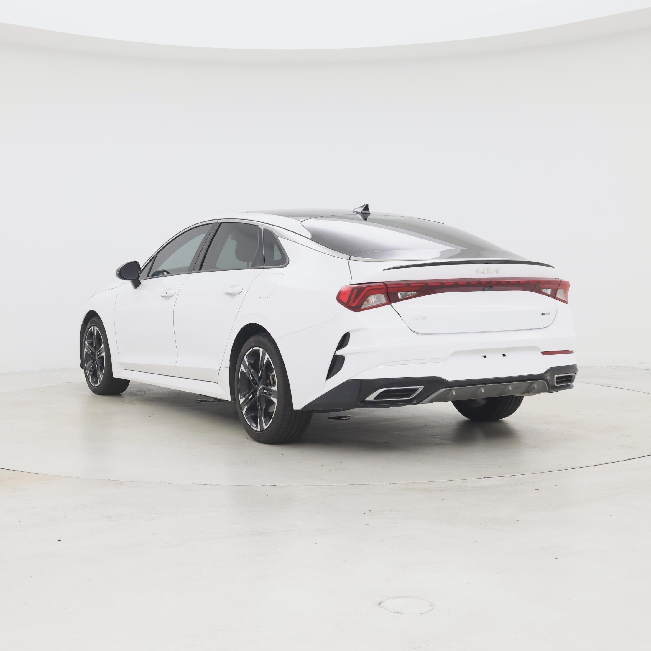 Thumbnail: 2023 Kia K5 - 2
