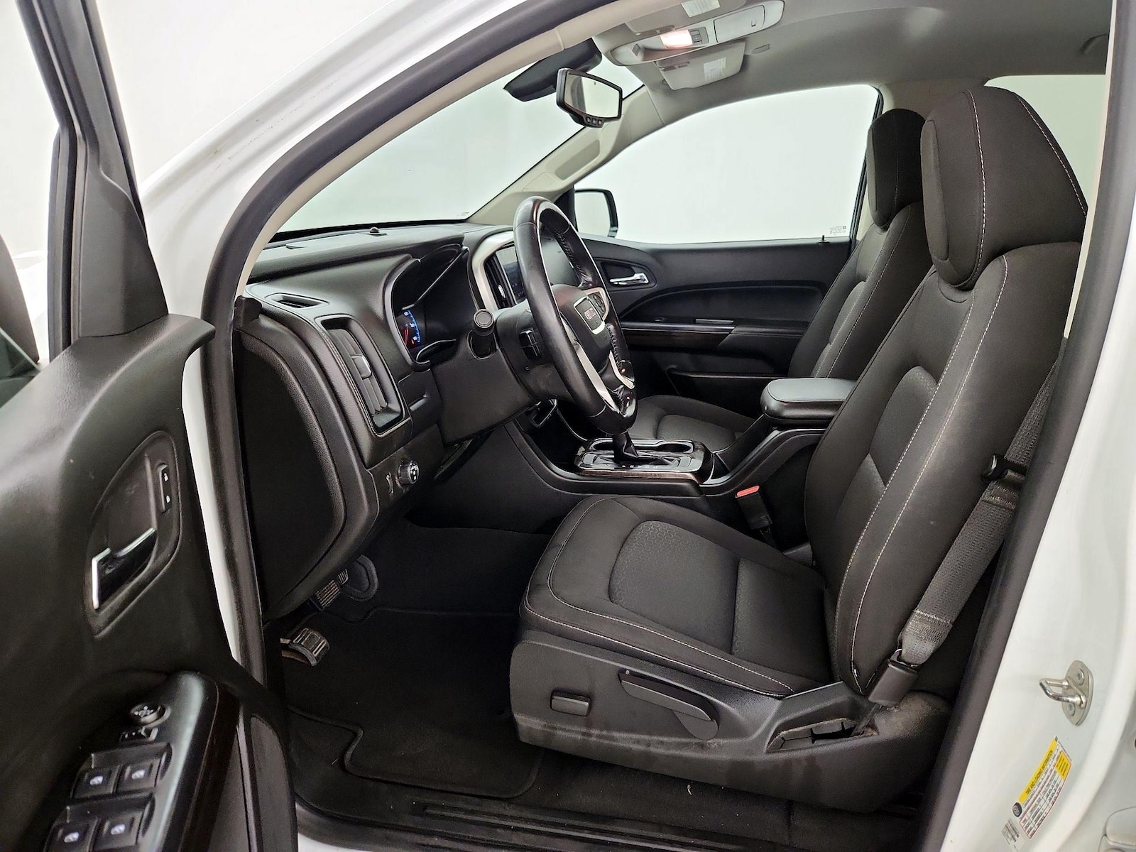 Power Seat(s) & Side Airbags