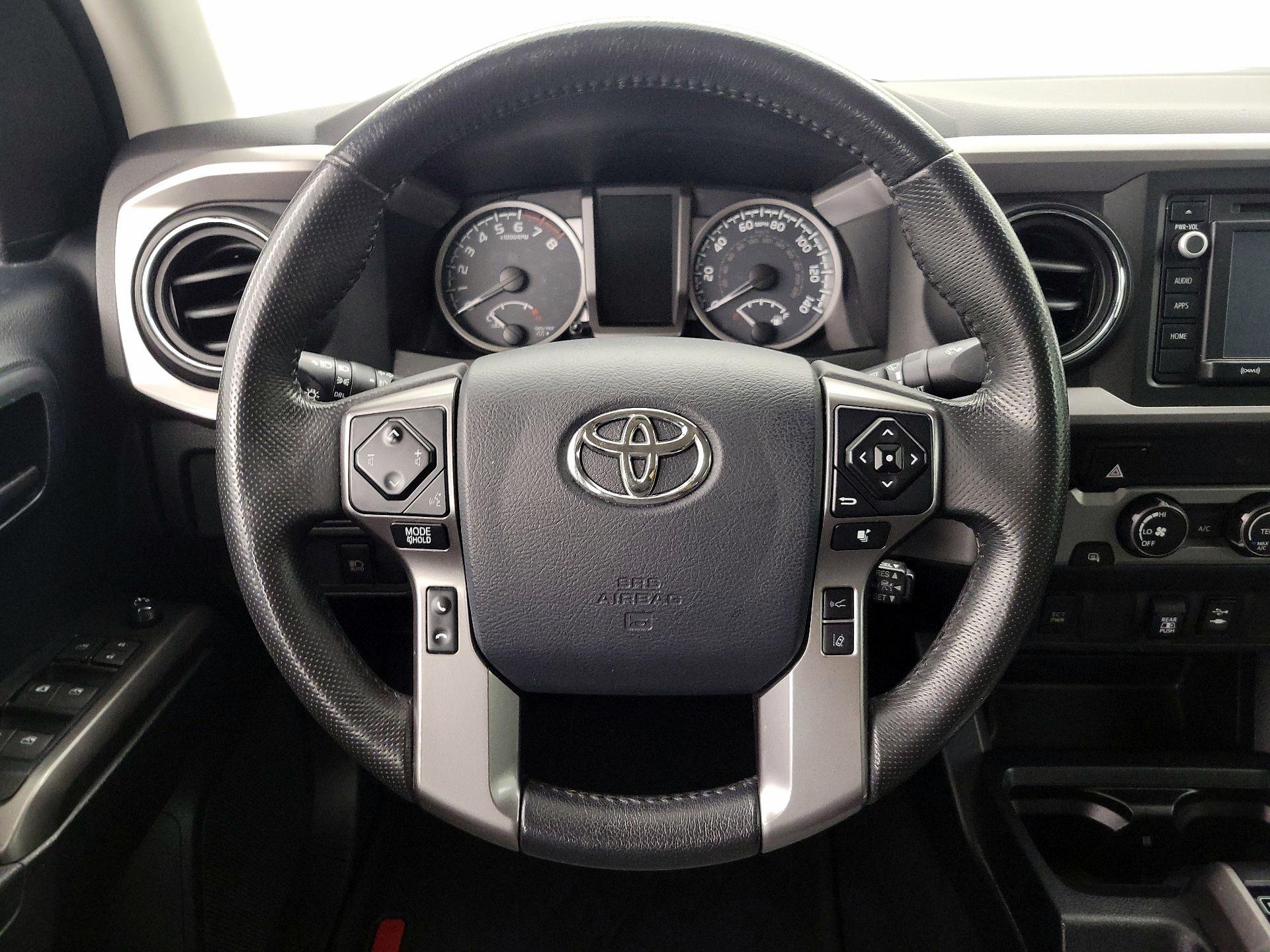 Thumbnail: 2019 Toyota Tacoma - 10