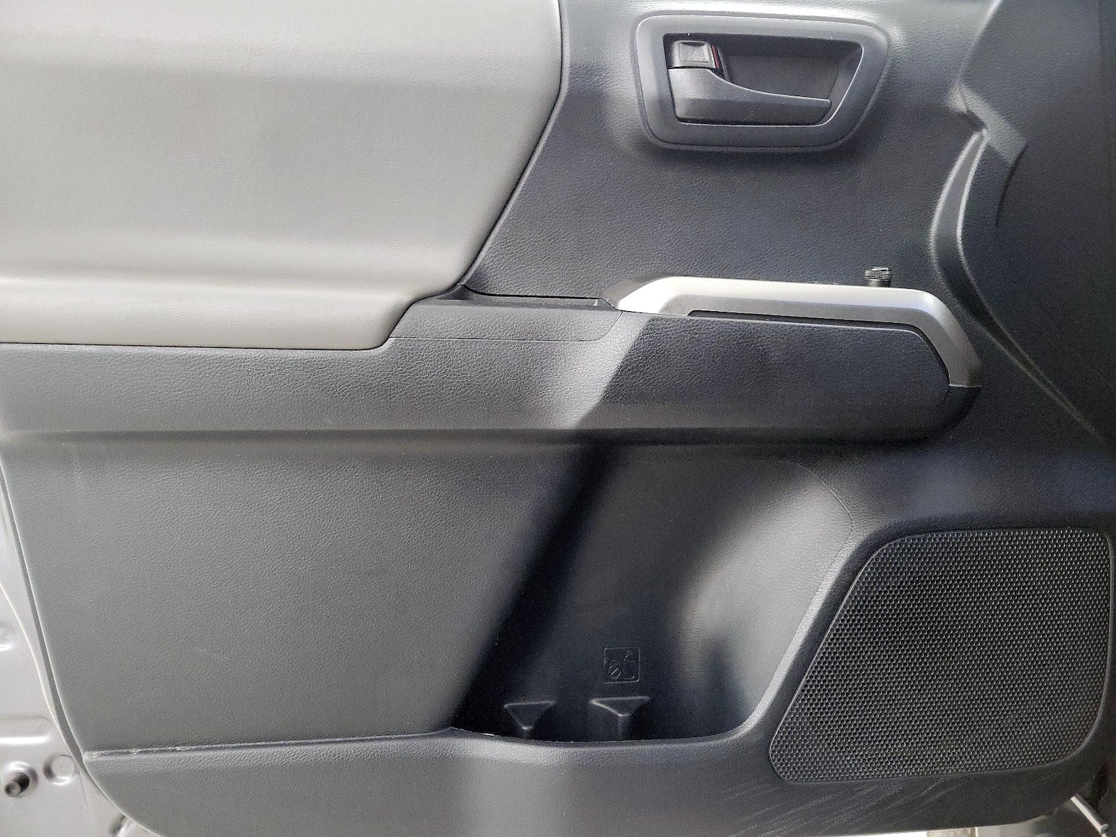 2019 Toyota Tacoma SR5 - Photo 13