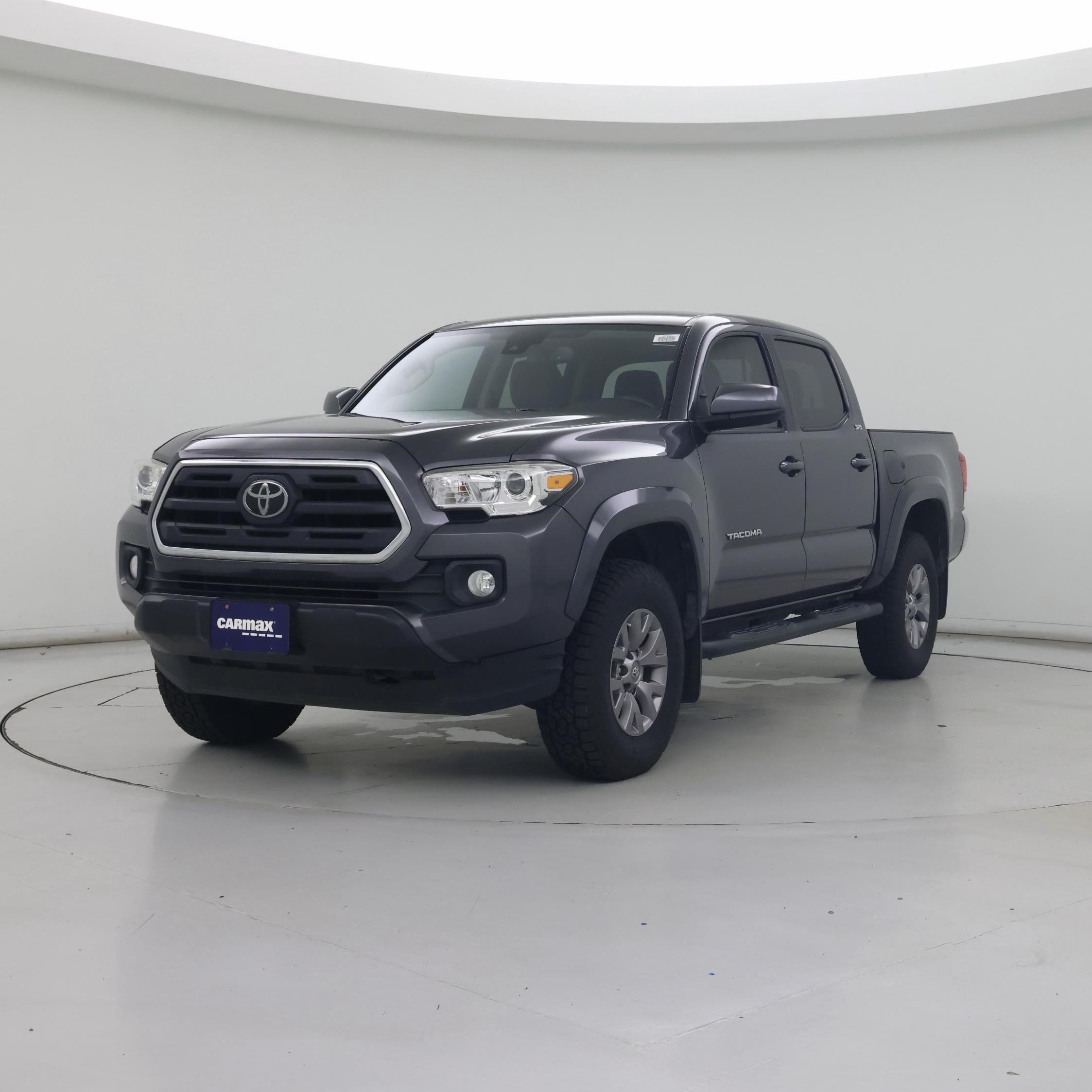 Thumbnail: 2019 Toyota Tacoma - 4