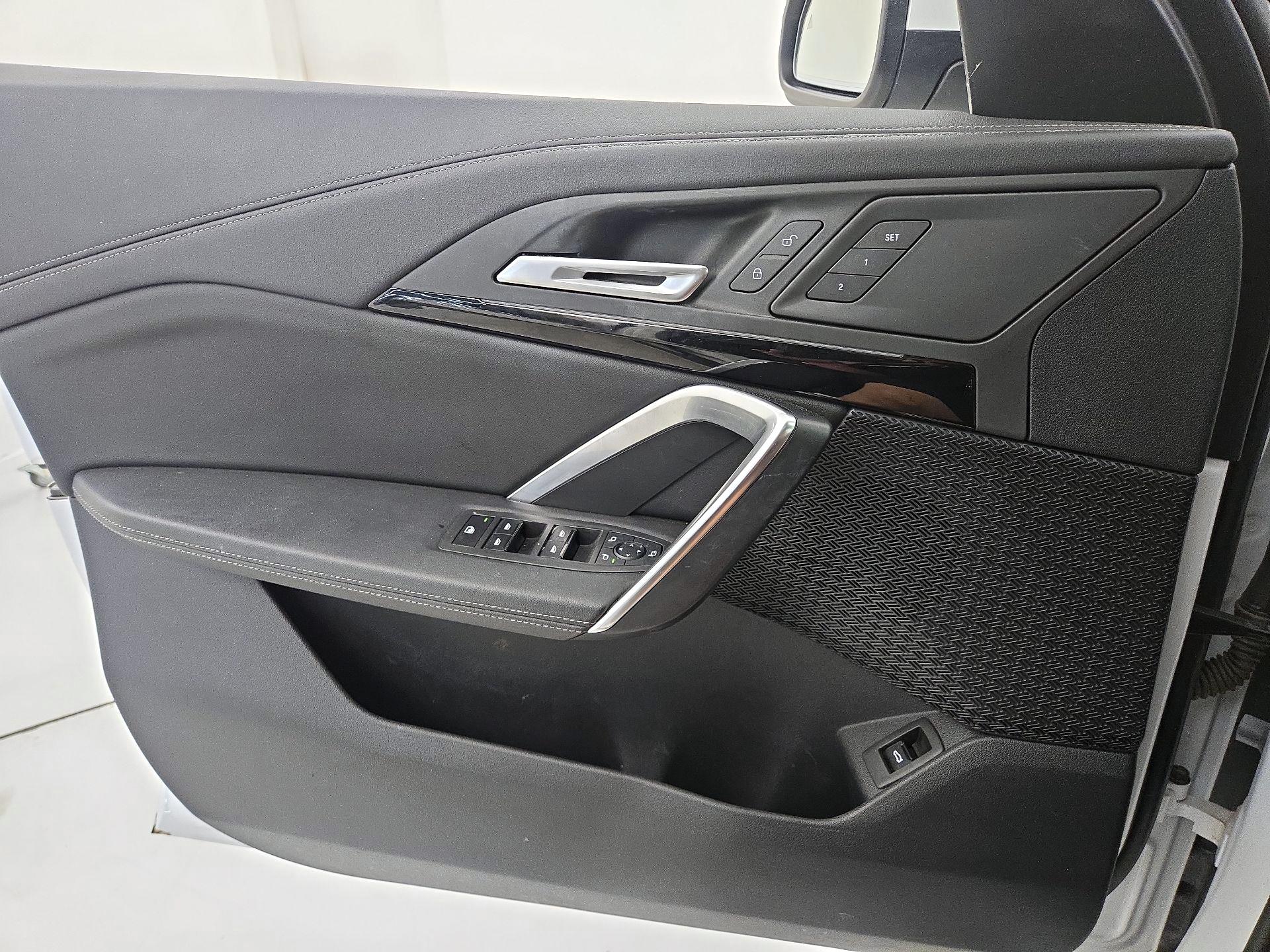 Thumbnail: 2025 BMW X1 - 12