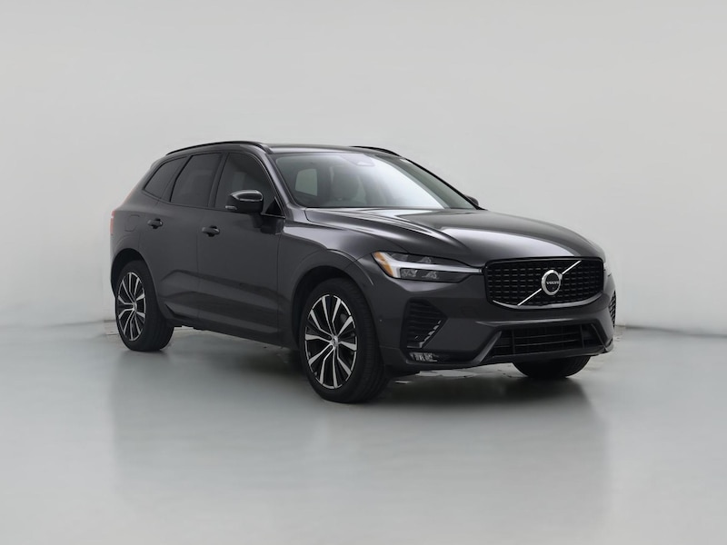 2024 Volvo XC60 B5 Plus Dark Theme