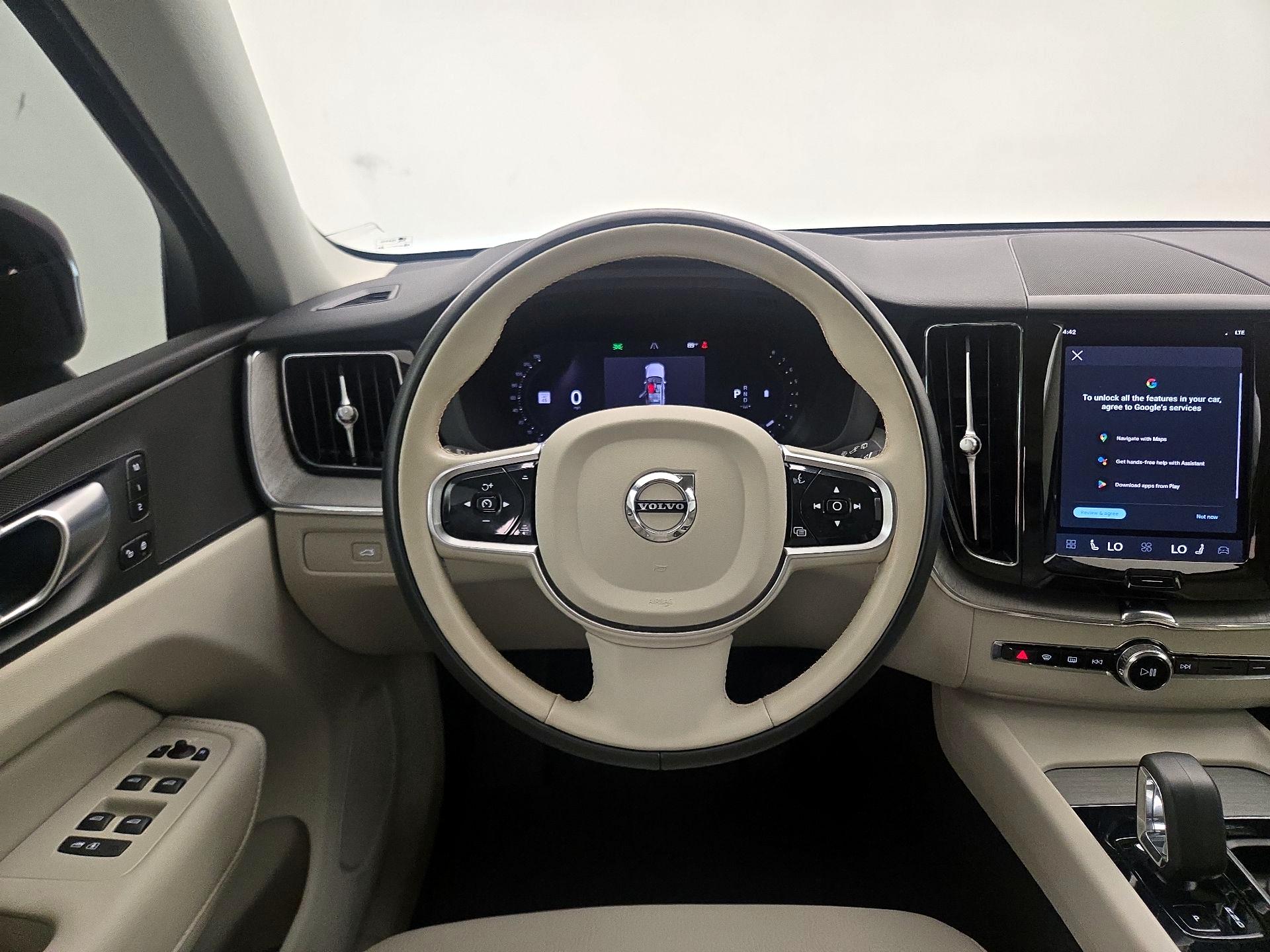 Thumbnail: 2024 Volvo XC60 - 10
