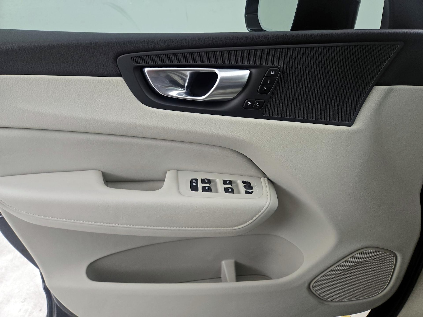 2024 Volvo XC60 Plus - Photo 13