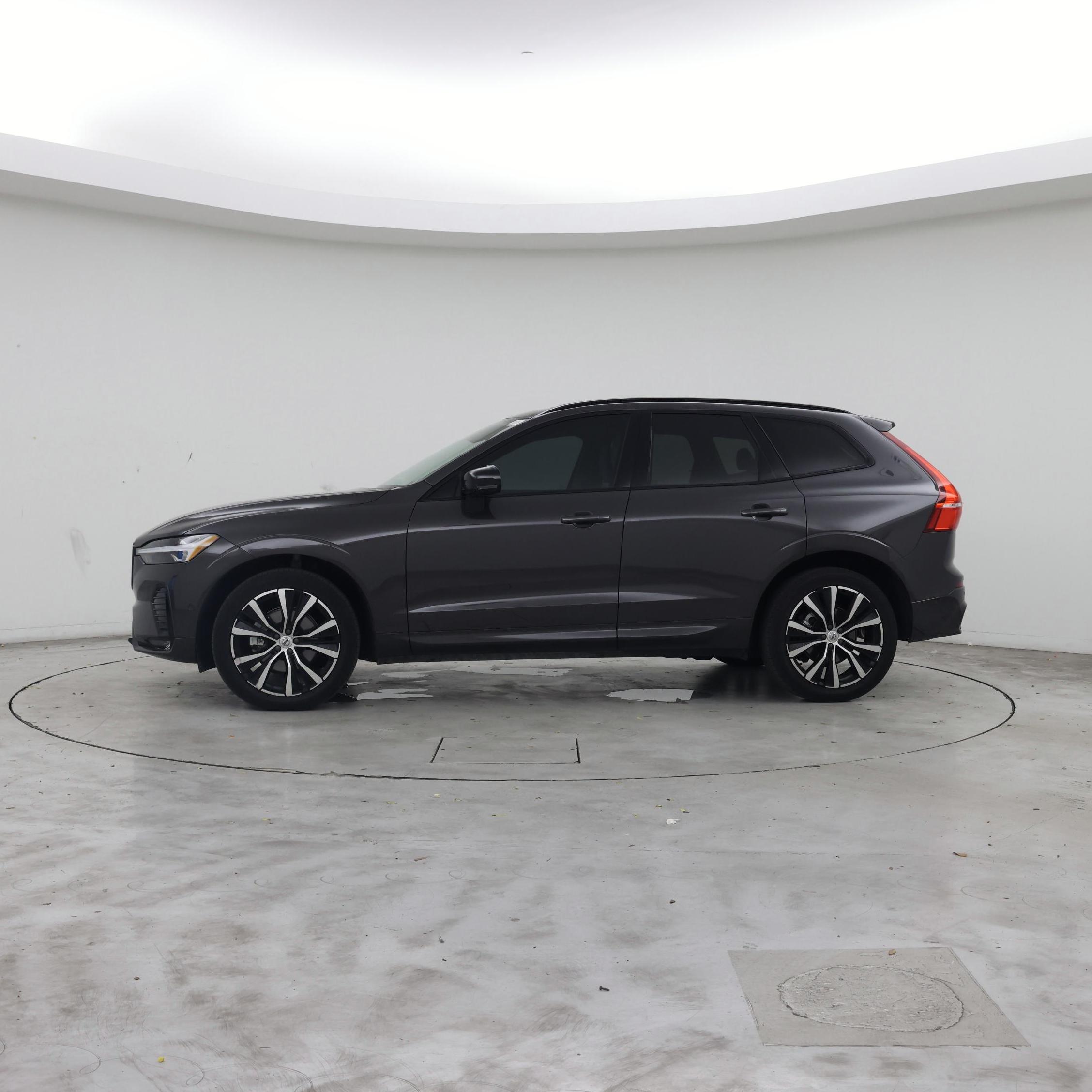 Thumbnail: 2024 Volvo XC60 - 3