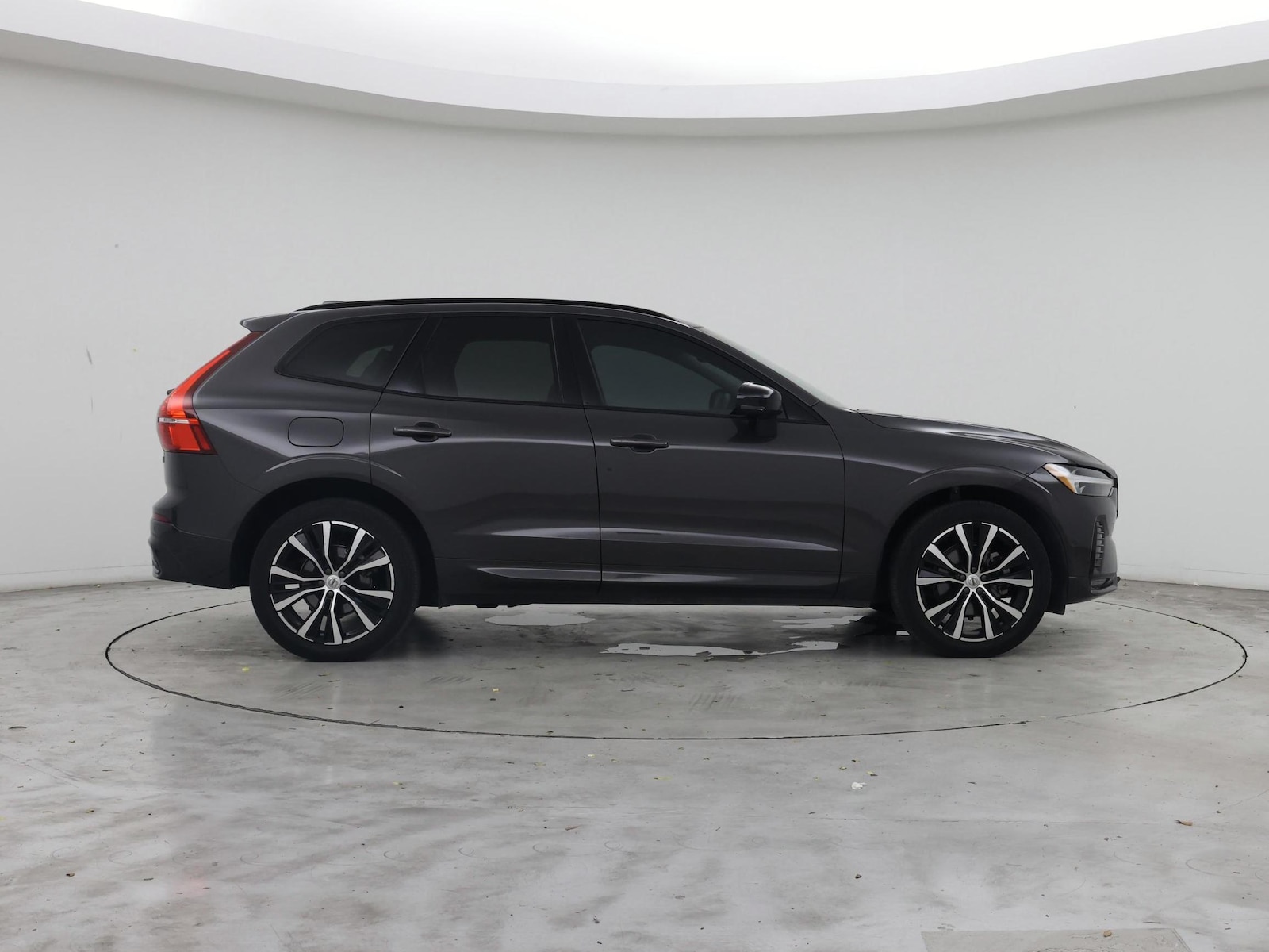 2024 Volvo XC60 Plus - Photo 8