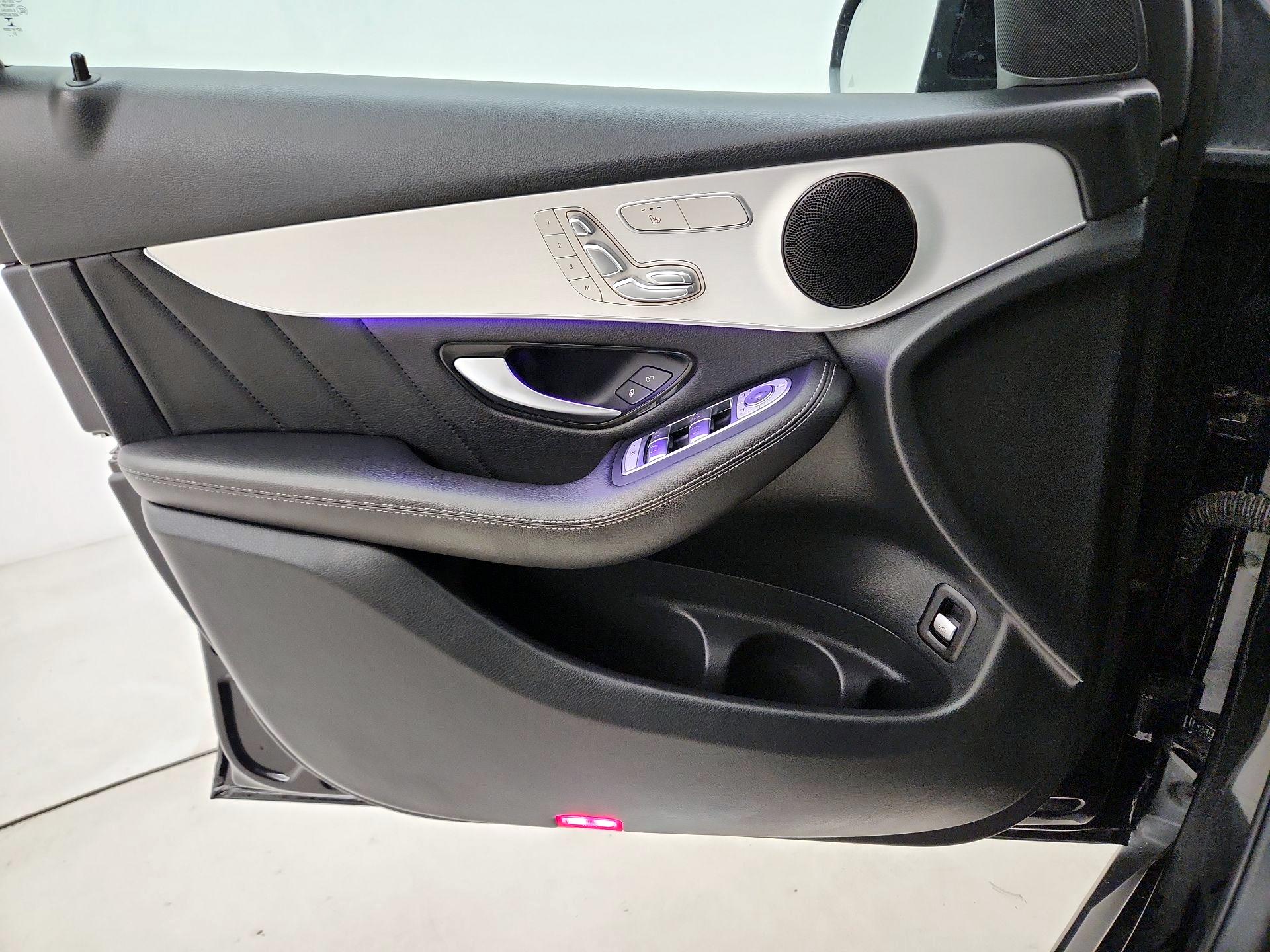 Thumbnail: 2022 Mercedes-Benz GLC - 12