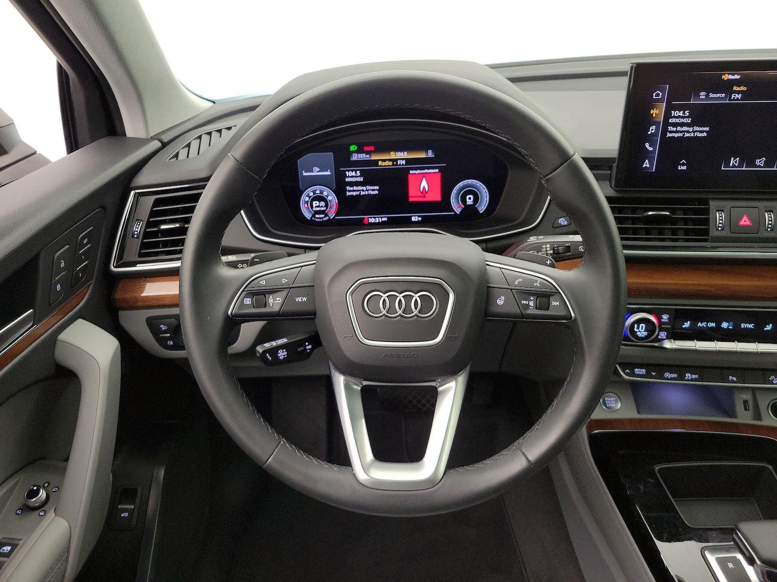2022 Audi Q5 Premium Plus - Photo 11