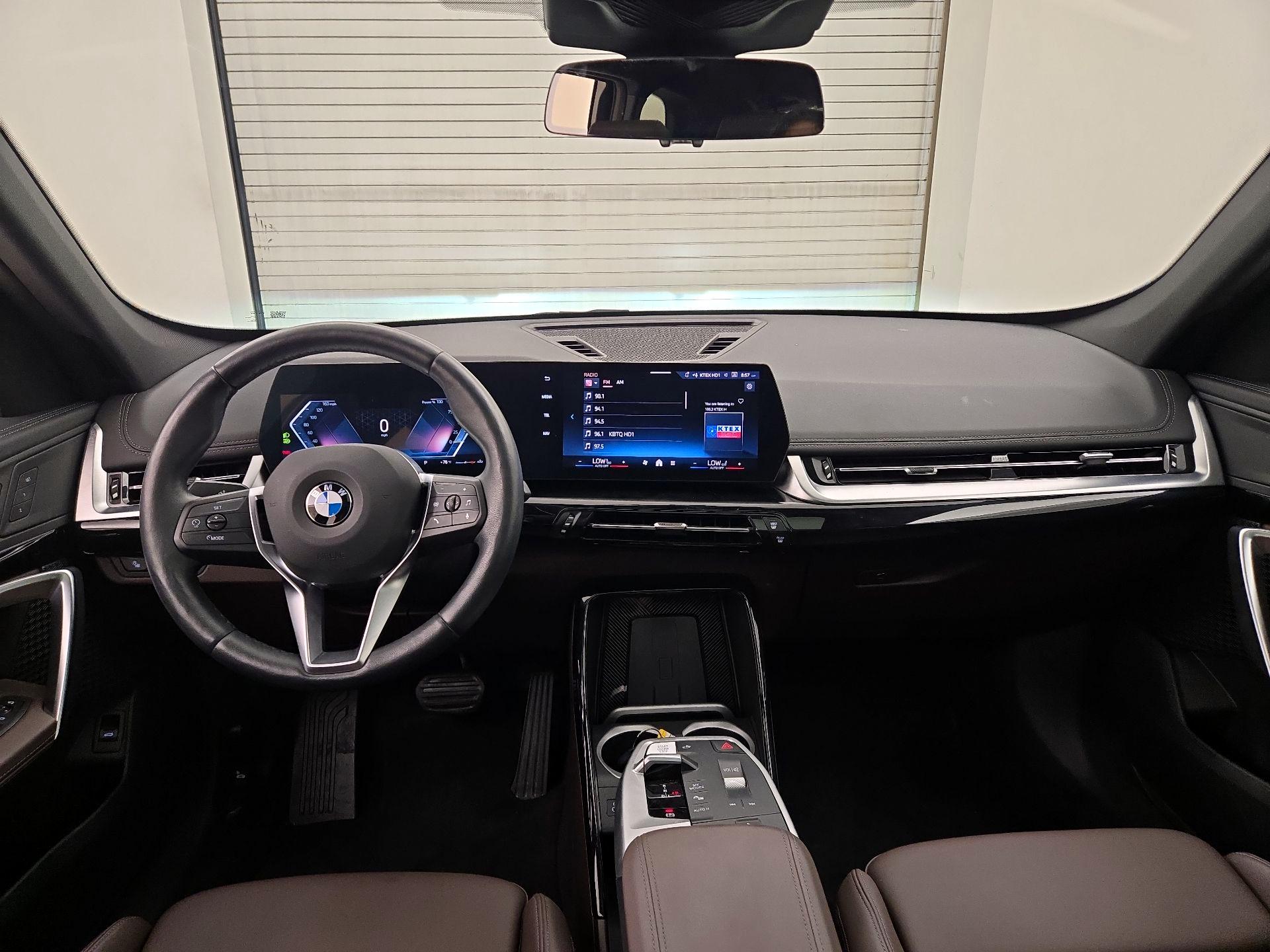 Thumbnail: 2025 BMW X1 - 9