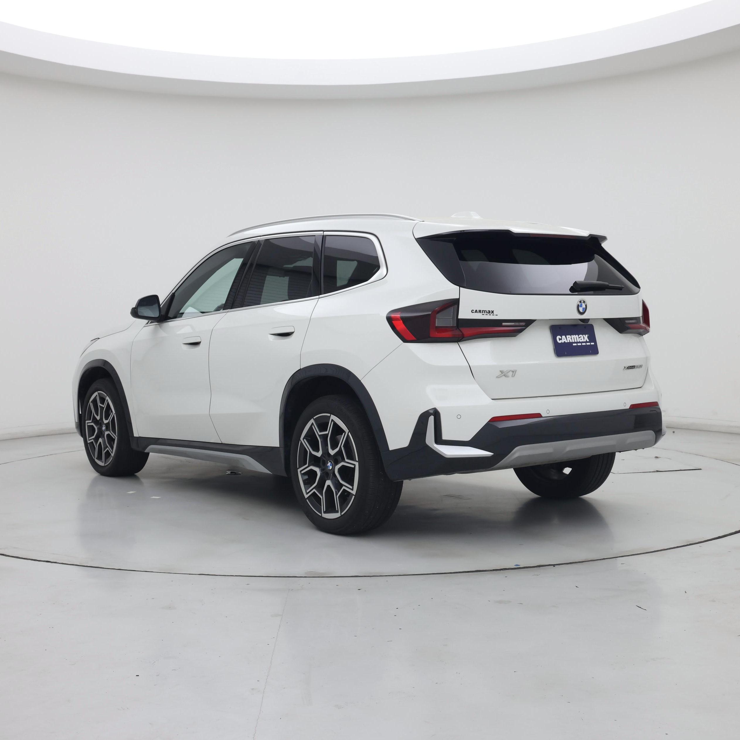 Thumbnail: 2025 BMW X1 - 2