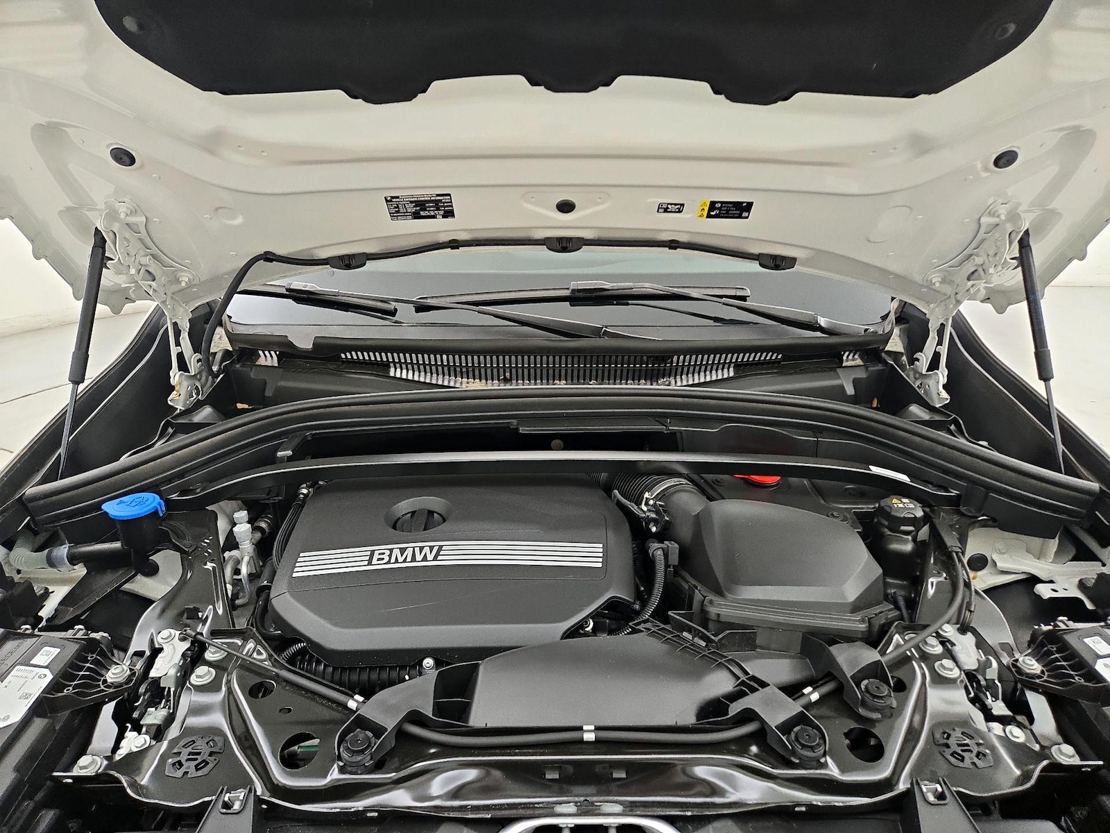 2025 BMW X1 28i - Photo 23