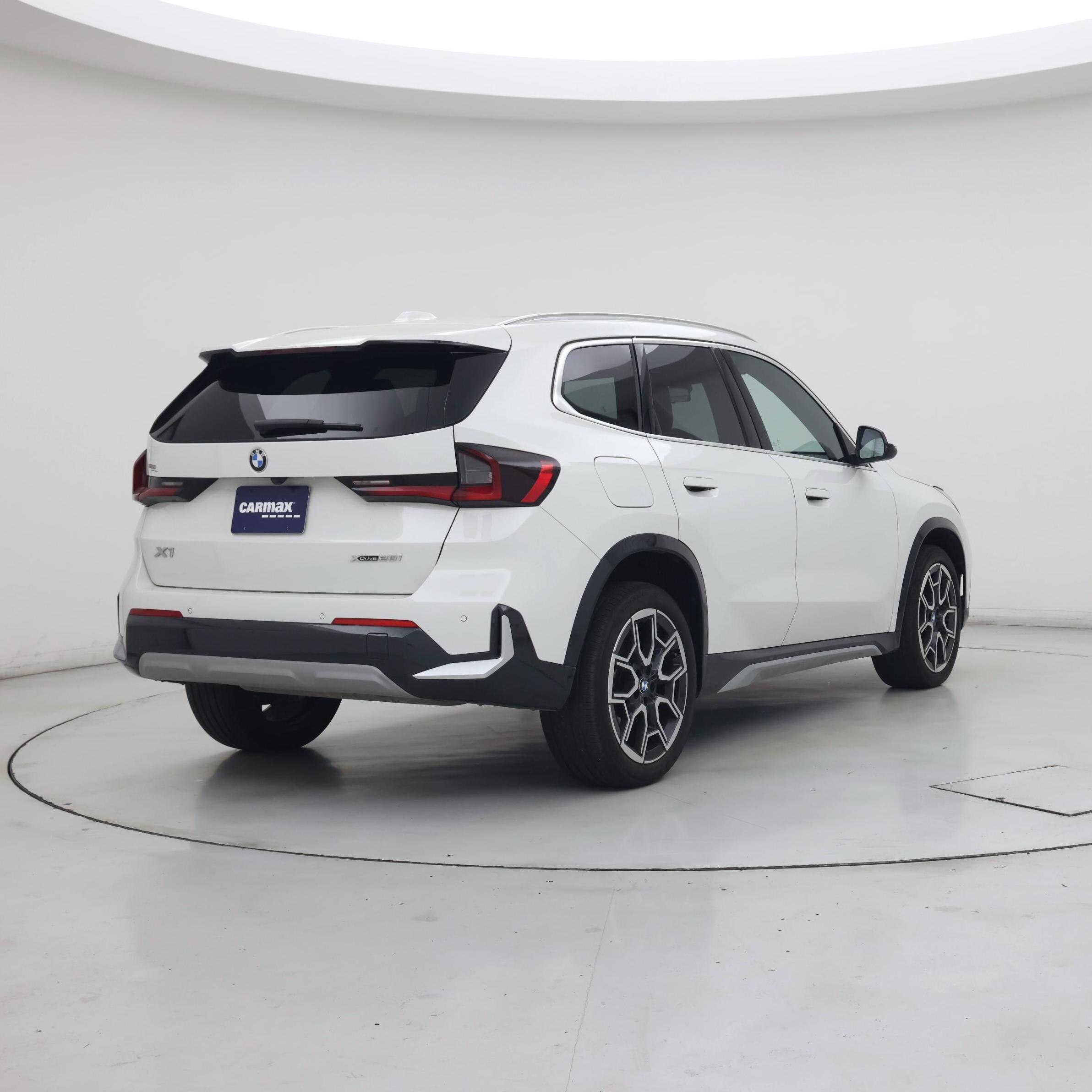 Thumbnail: 2025 BMW X1 - 8