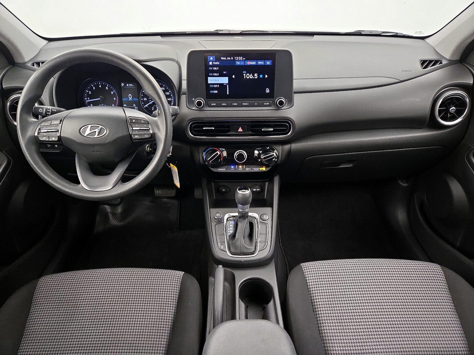 2023 Hyundai Kona SE - Photo 10
