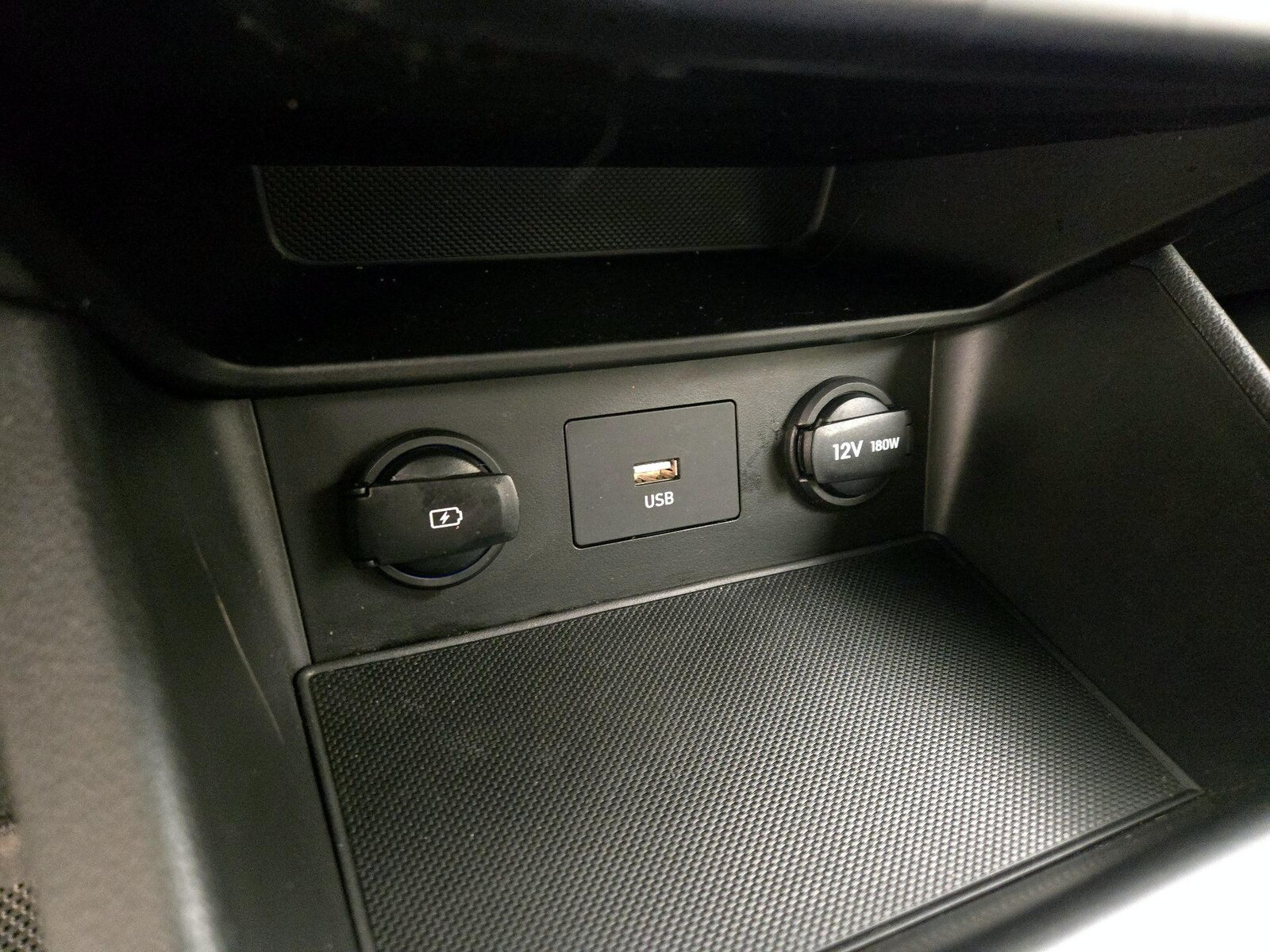 2023 Hyundai Kona SE - Photo 19