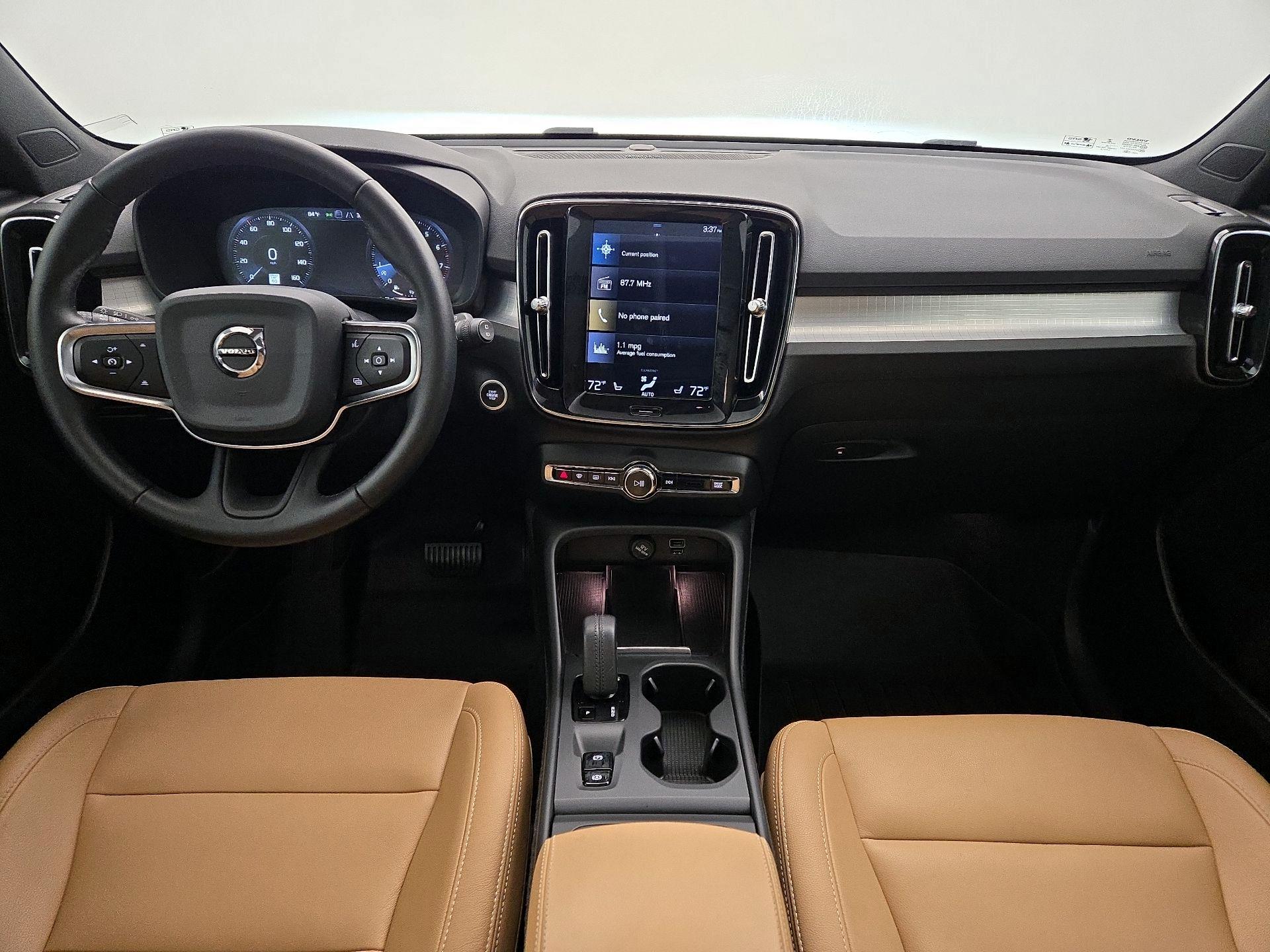 Thumbnail: 2020 Volvo XC40 - 9