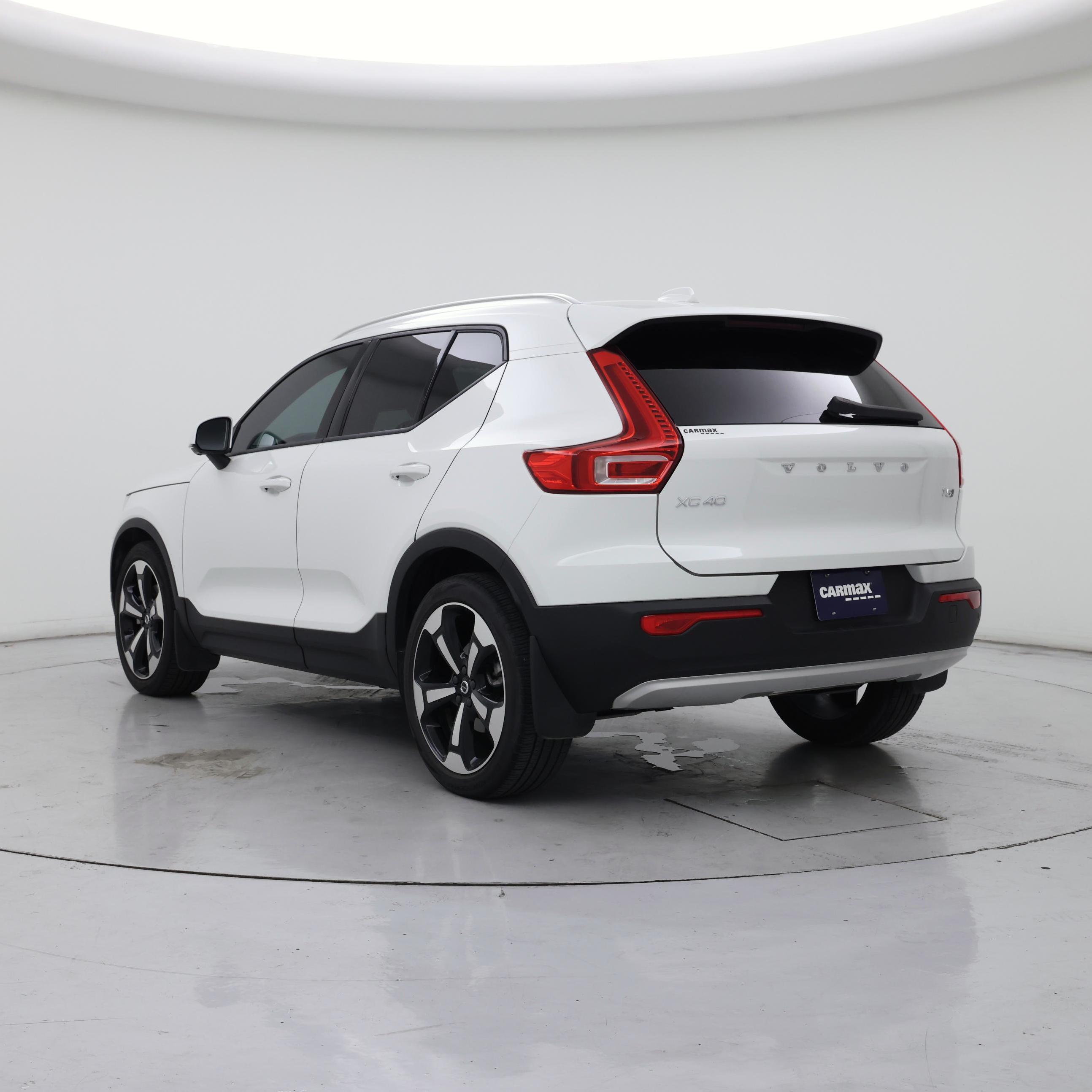 Thumbnail: 2020 Volvo XC40 - 2