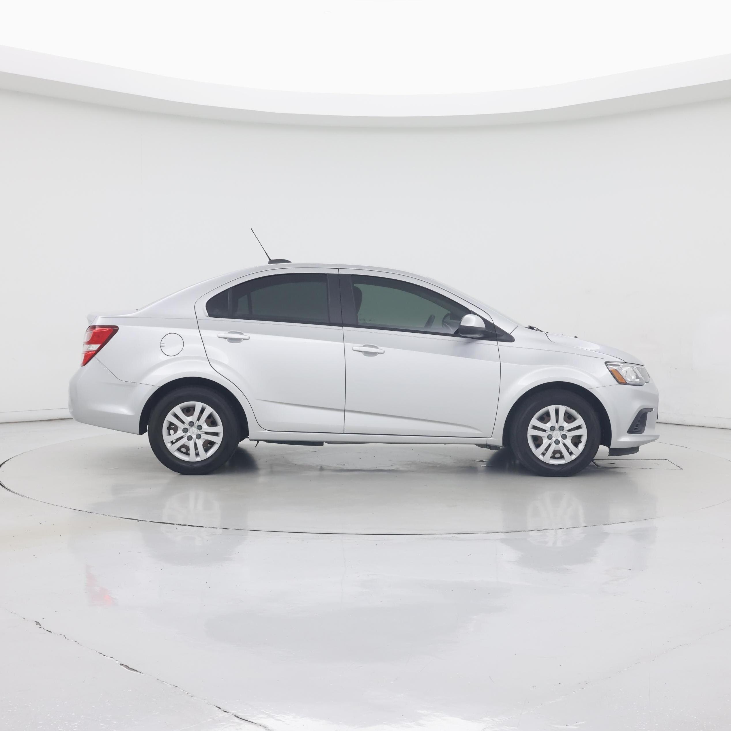 Thumbnail: 2020 Chevrolet Sonic - 7