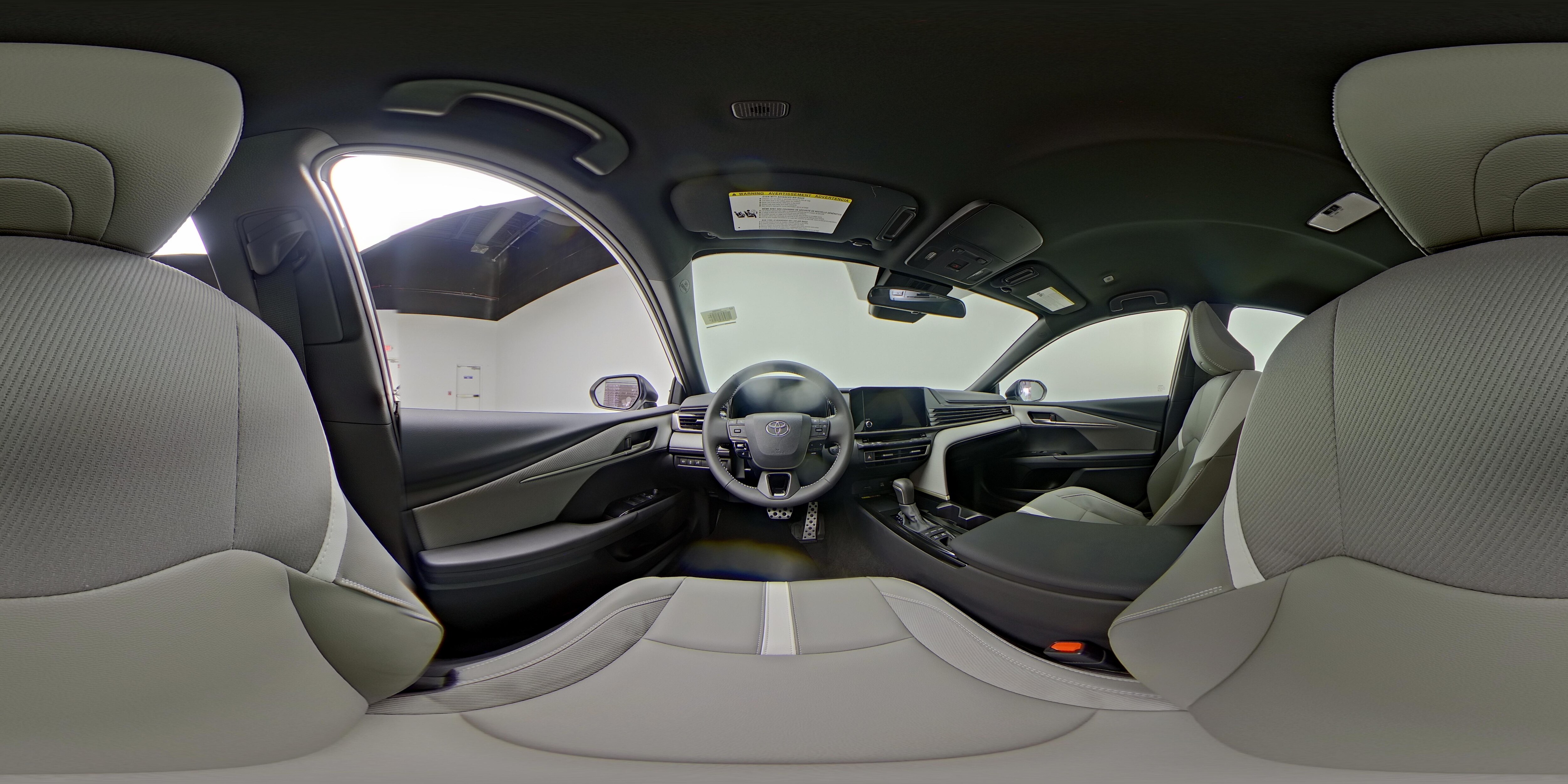 2026 Toyota Camry SE - Photo 26