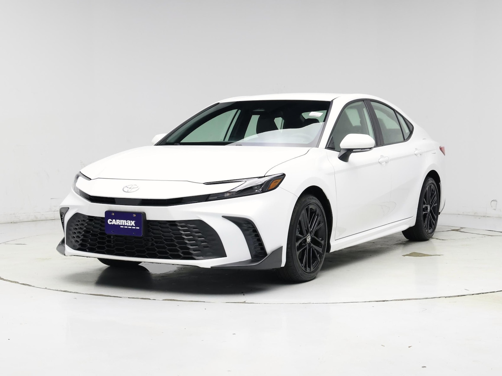 2026 Toyota Camry SE - Photo 5