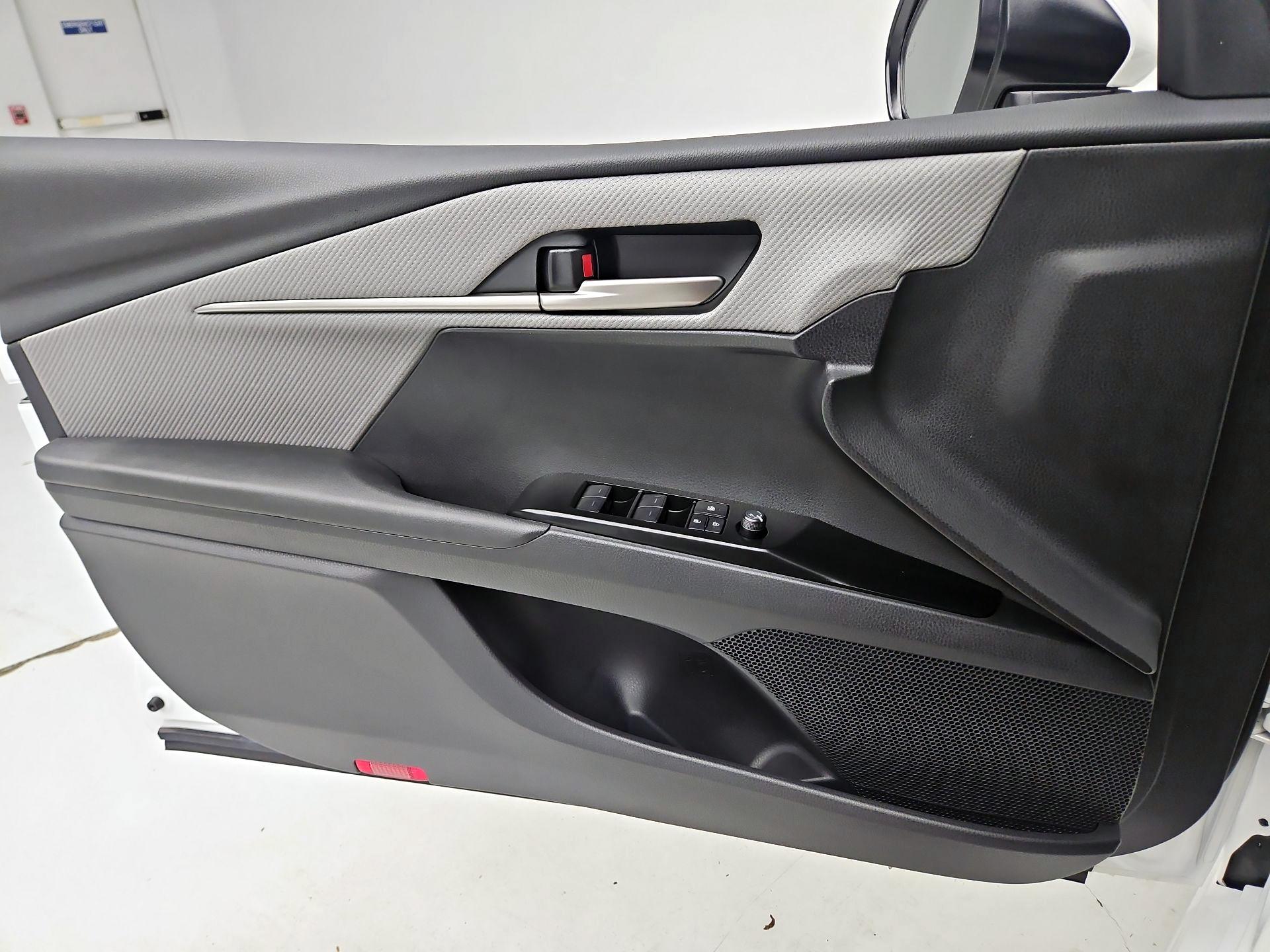 Thumbnail: 2026 Toyota Camry - 12