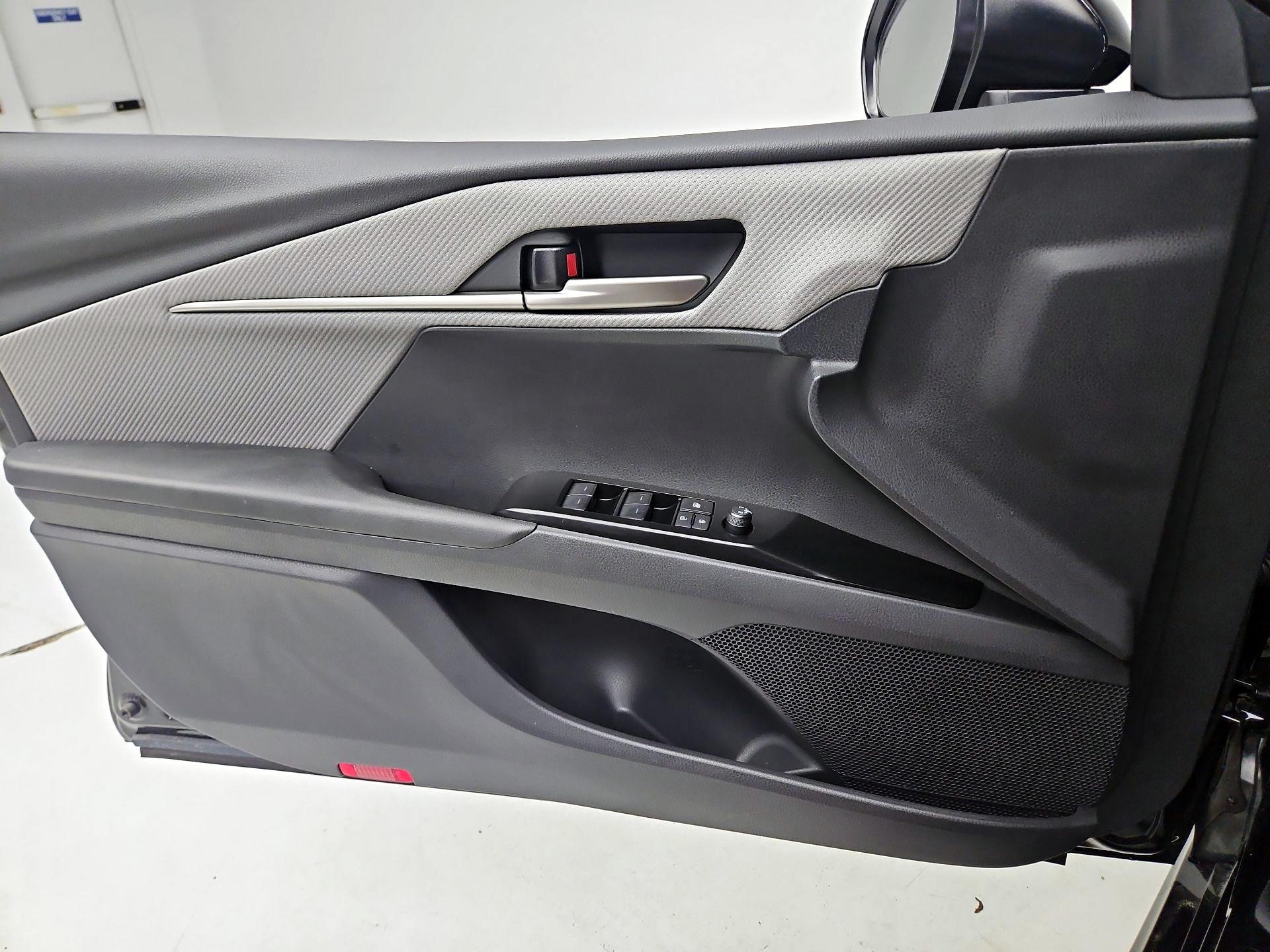 Thumbnail: 2026 Toyota Camry - 12