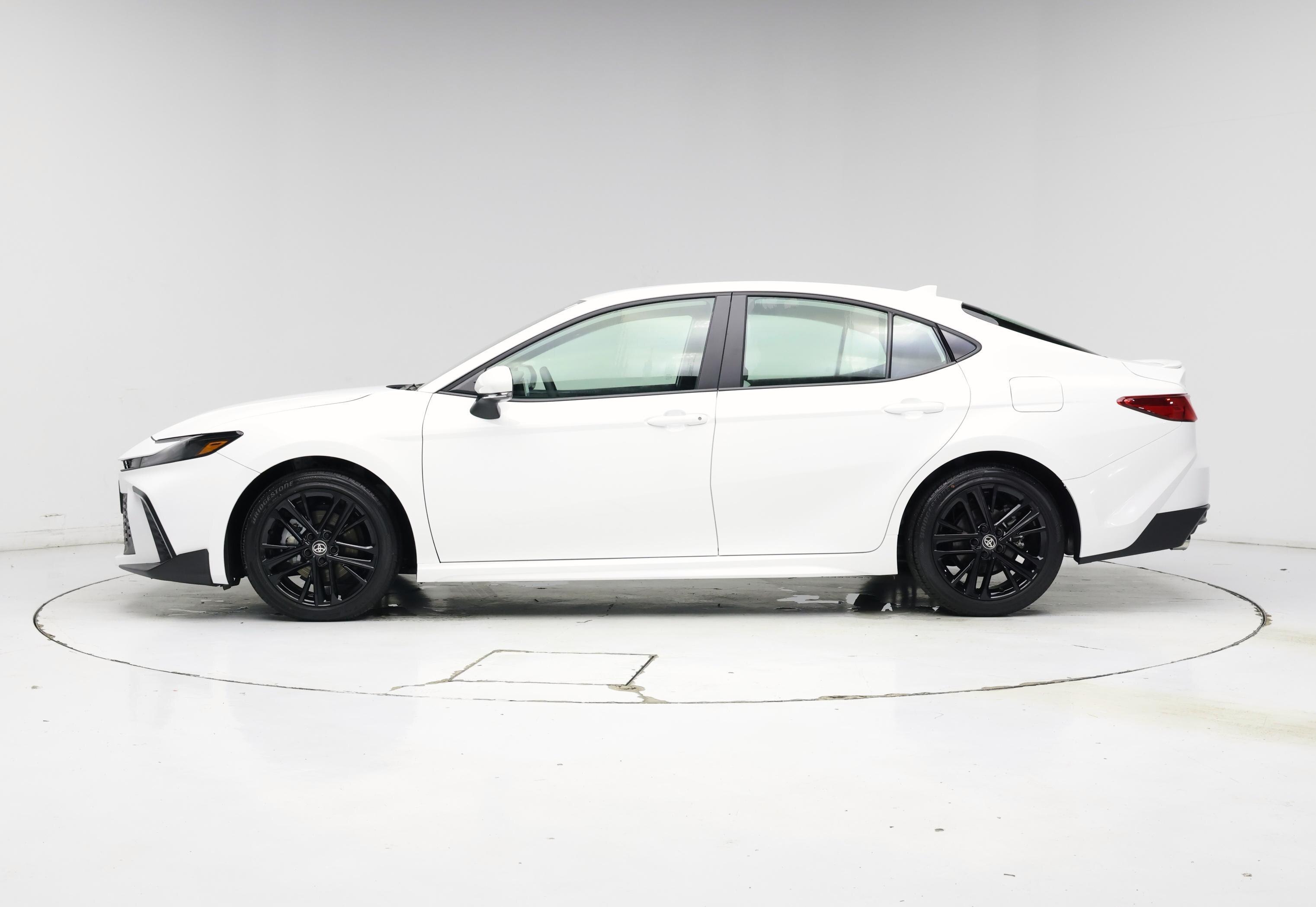 Thumbnail: 2026 Toyota Camry - 3
