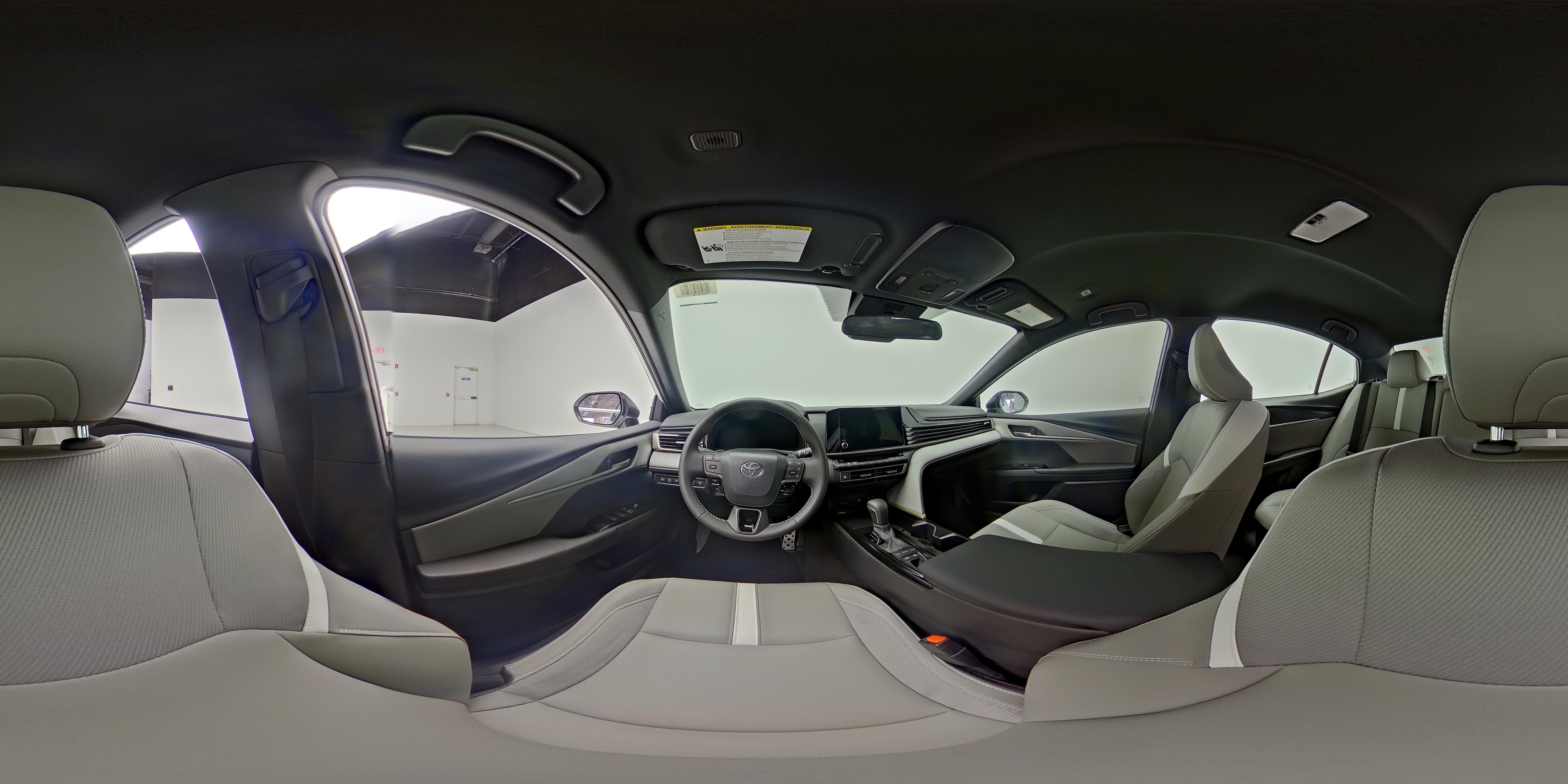 2026 Toyota Camry SE - Photo 26