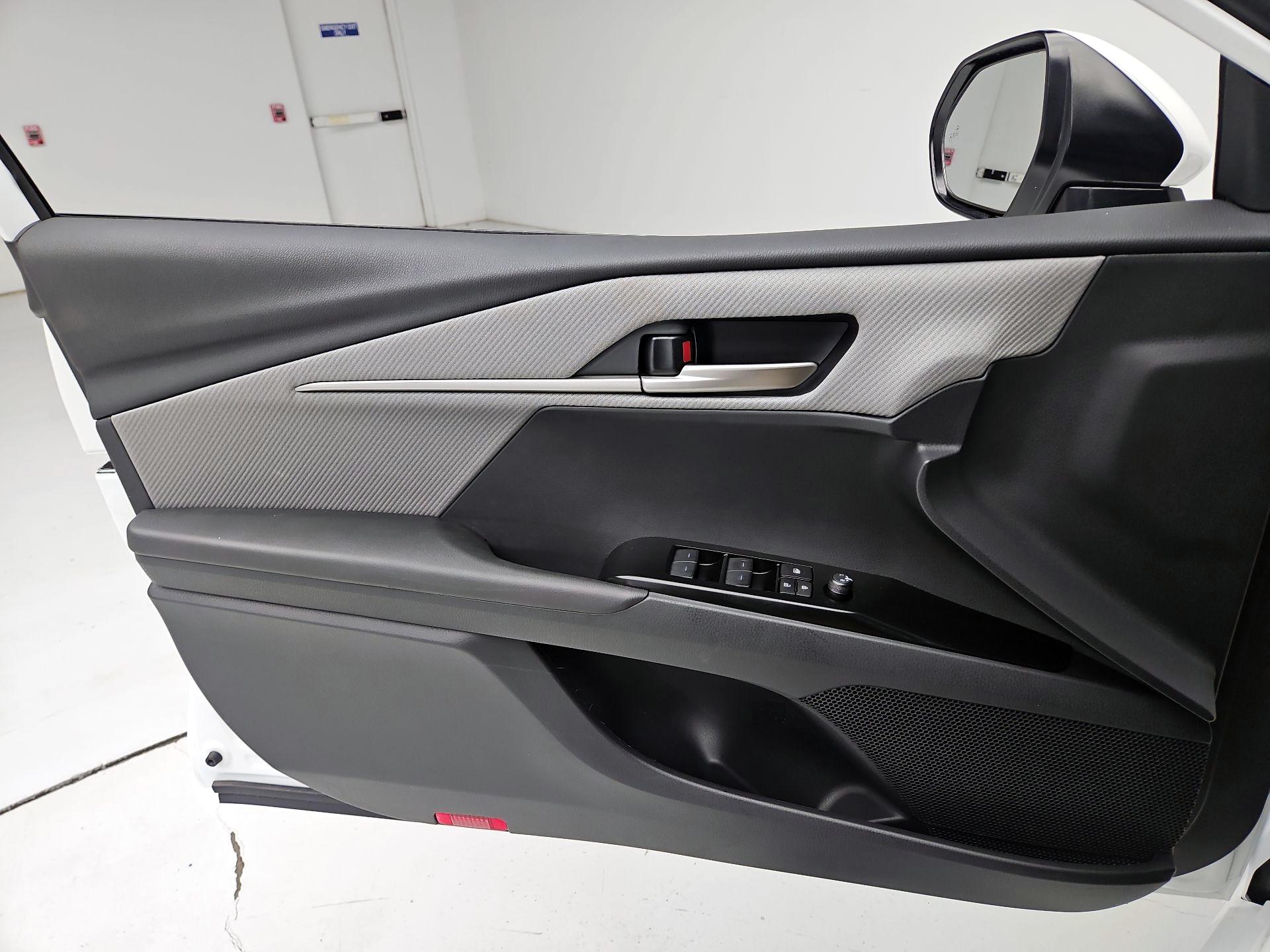 Thumbnail: 2026 Toyota Camry - 12