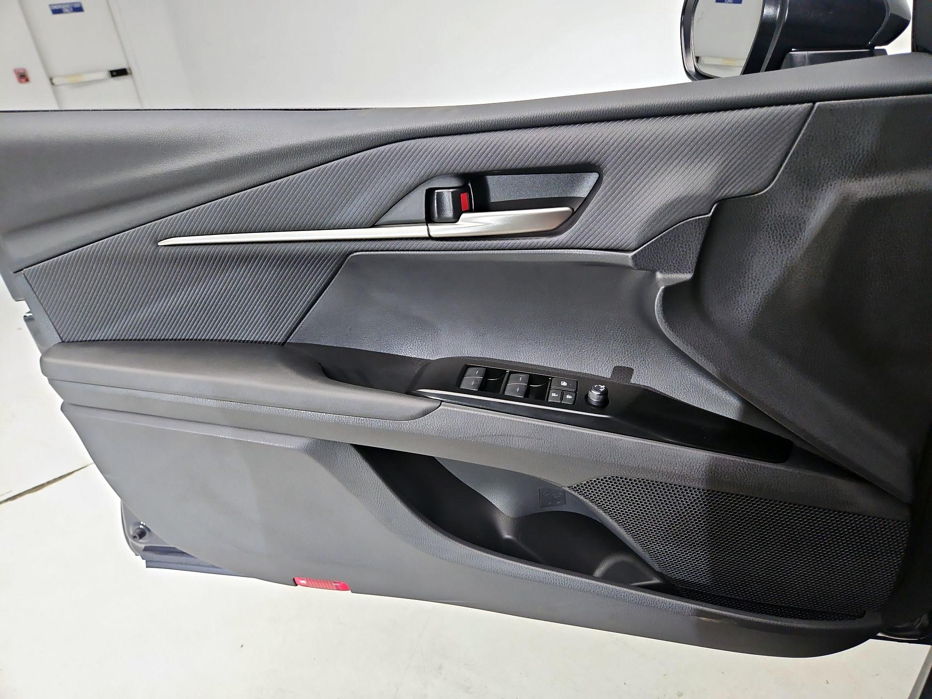 Thumbnail: 2026 Toyota Camry - 12