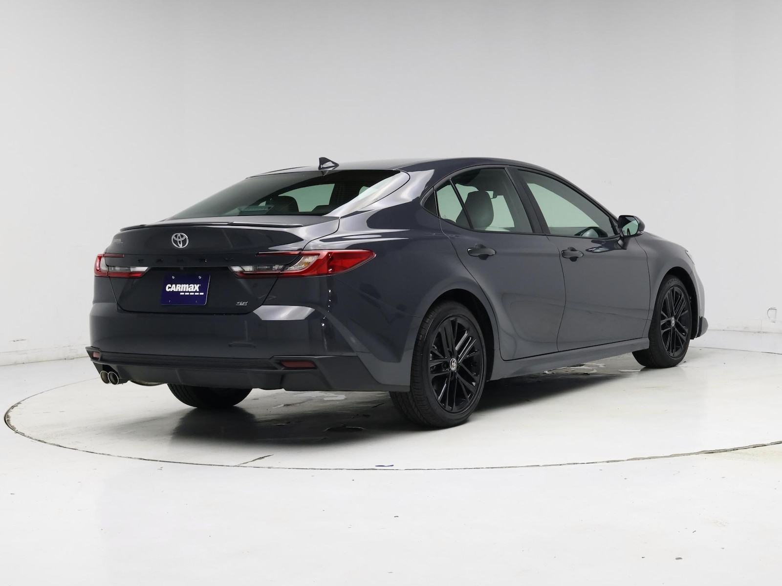 2026 Toyota Camry SE - Photo 9