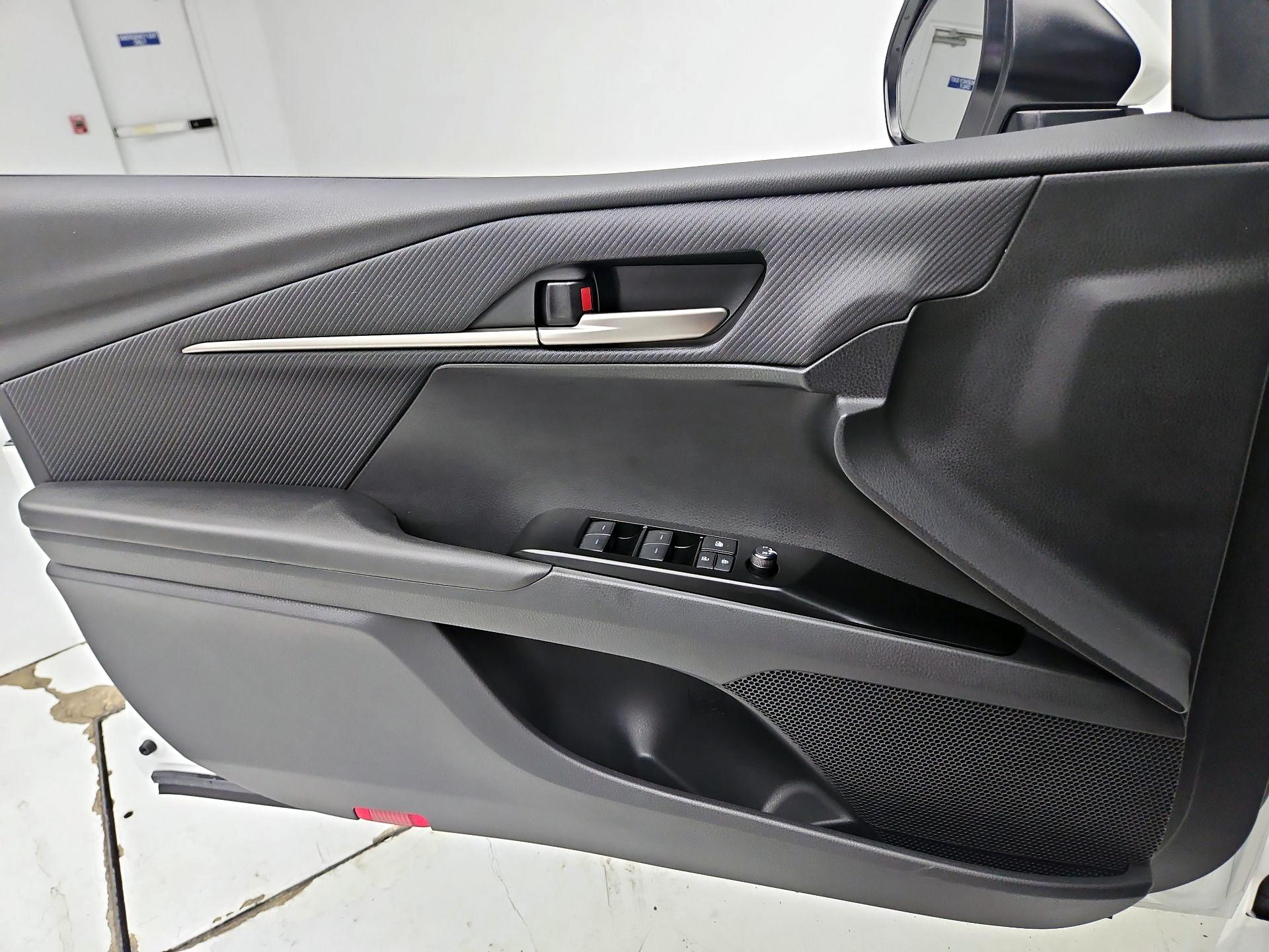 Thumbnail: 2026 Toyota Camry - 12