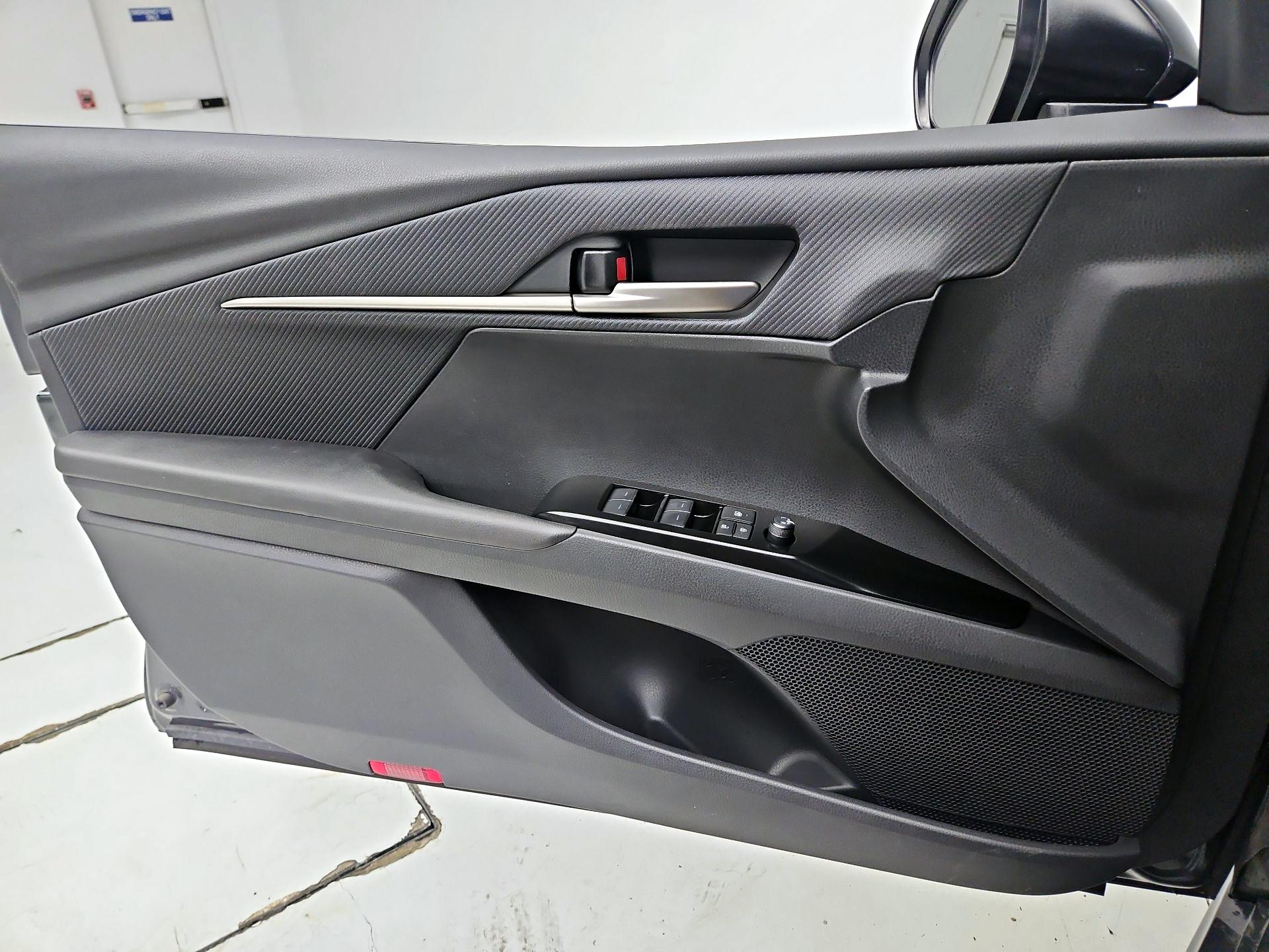 Thumbnail: 2026 Toyota Camry - 12