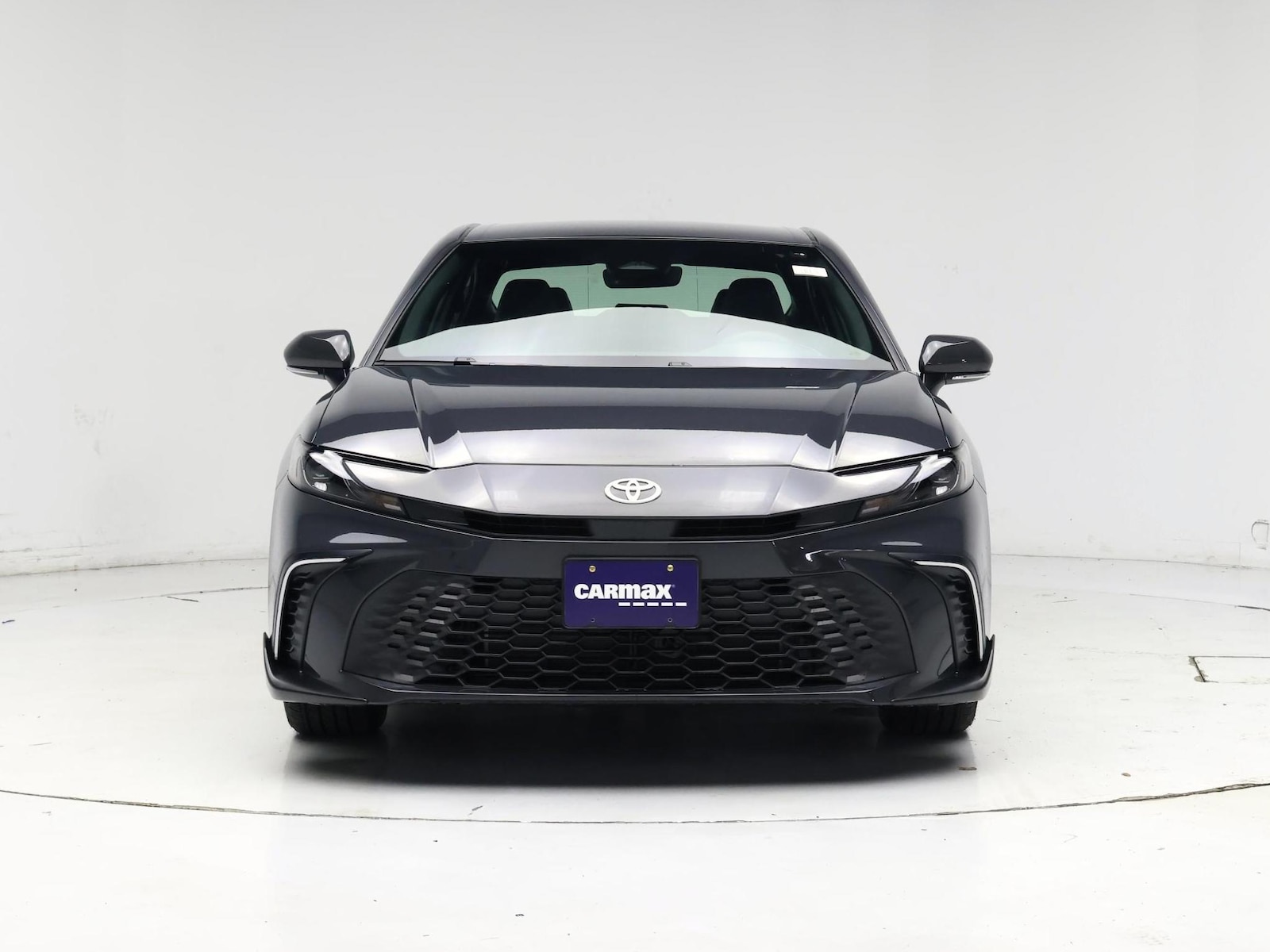 2026 Toyota Camry SE - Photo 6