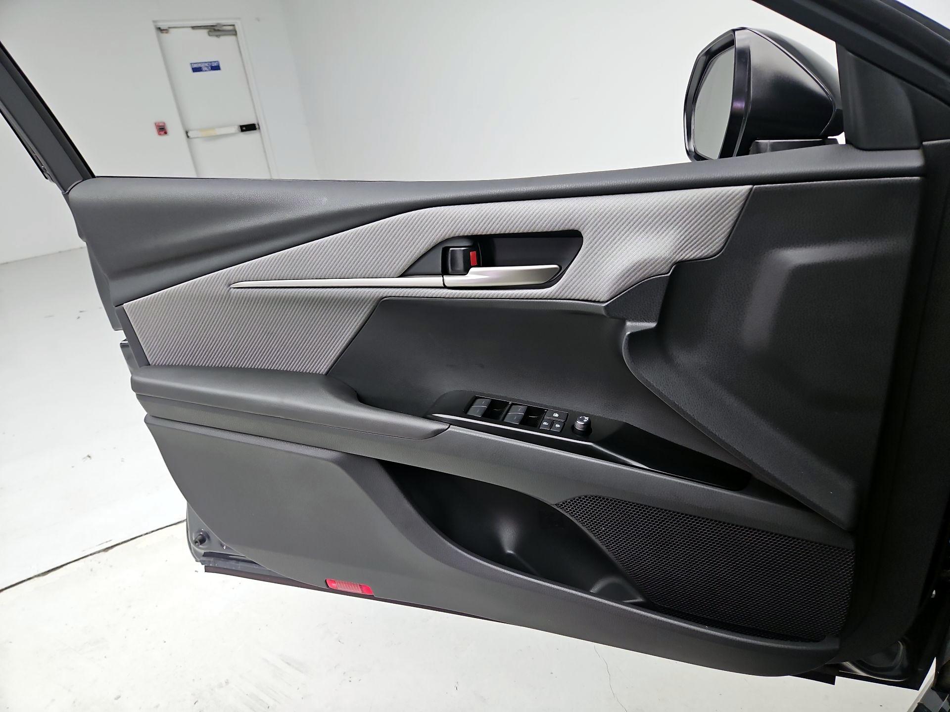 Thumbnail: 2026 Toyota Camry - 12